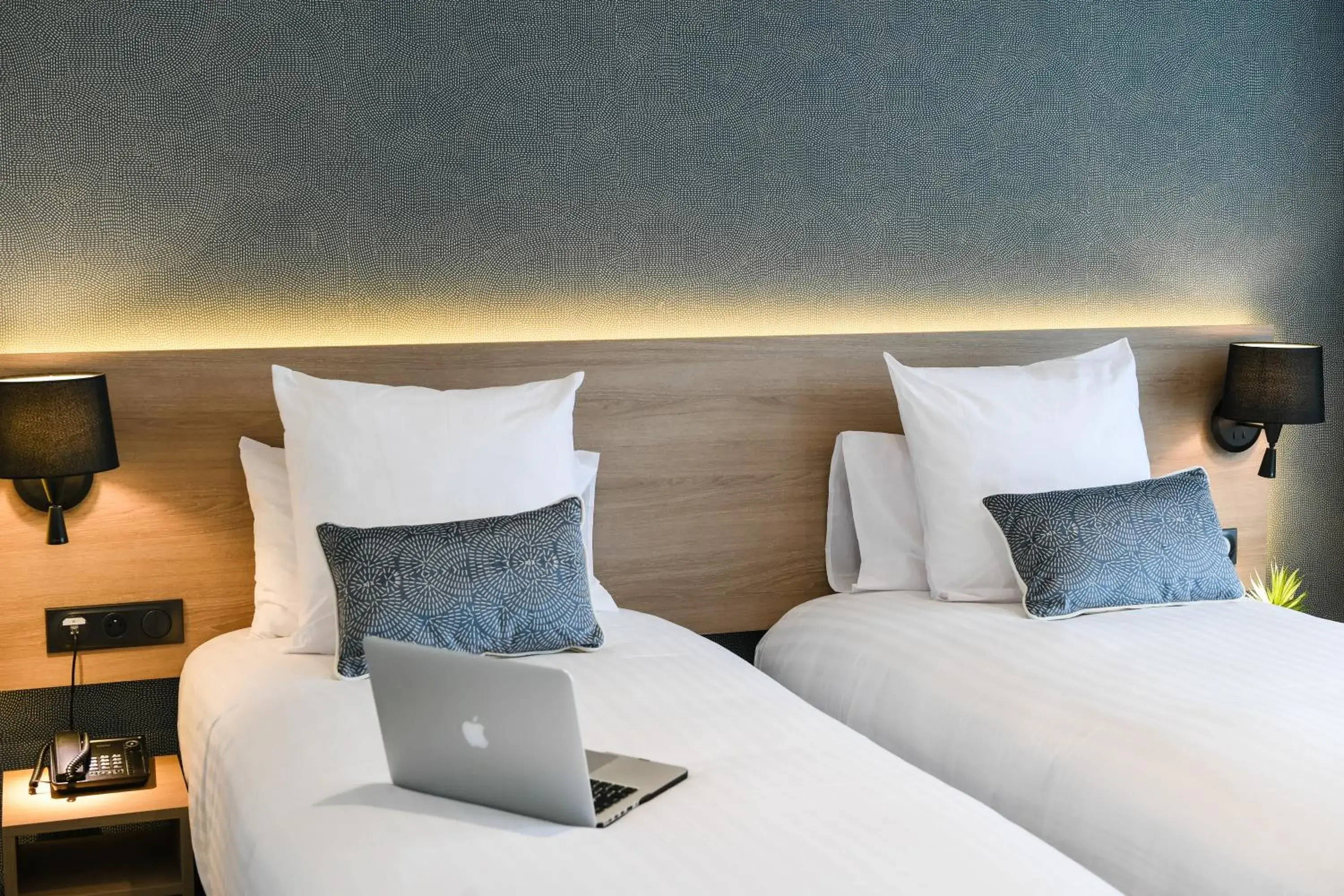 Bedroom, Bed in Best Western Plus Le Havre Centre Gare Bedroom, Bed in Best Western Plus Le Havre Centre Gare