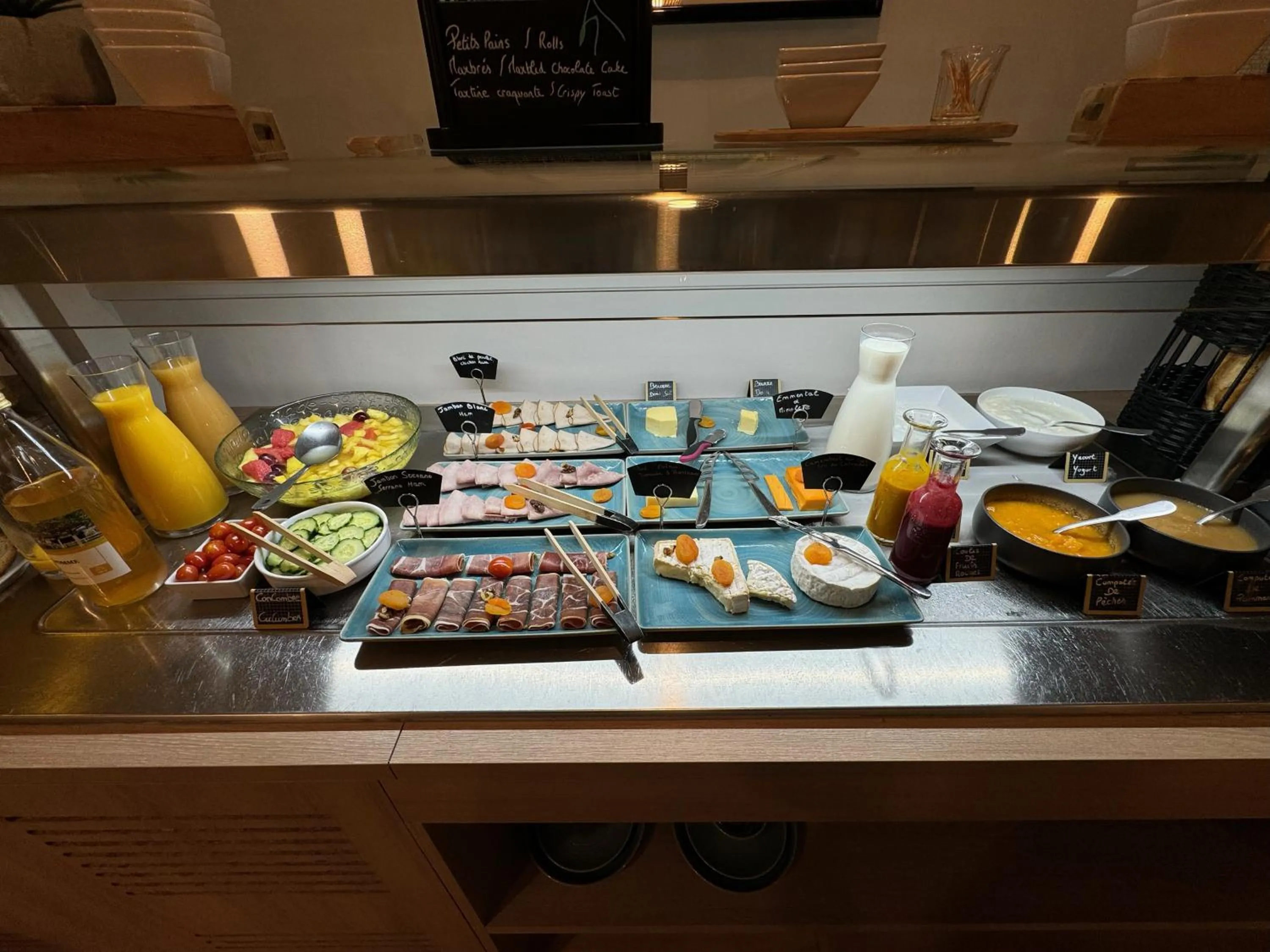 Breakfast in Best Western Plus Le Havre Centre Gare