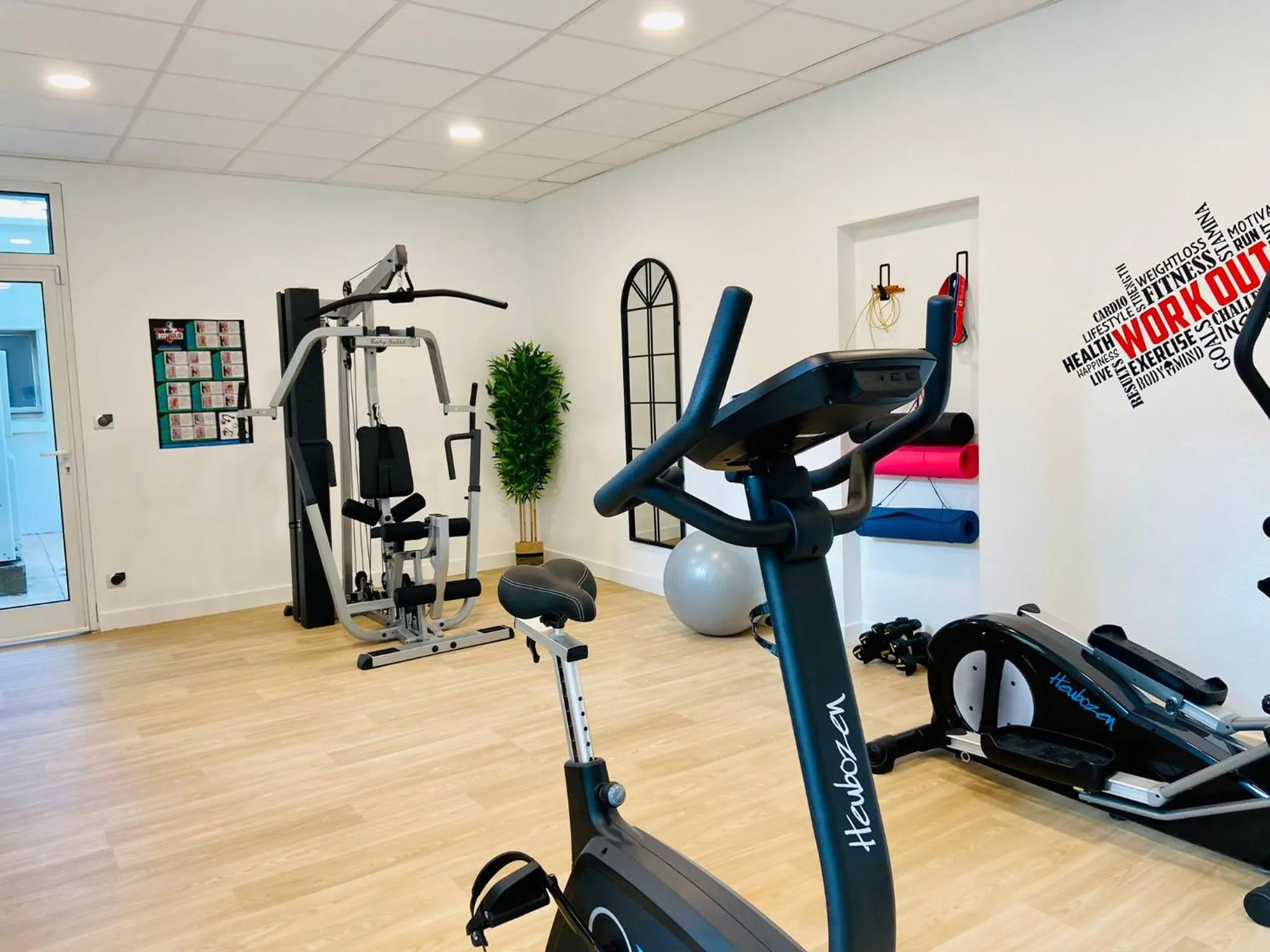 Fitness centre/facilities in Best Western Plus Le Havre Centre Gare