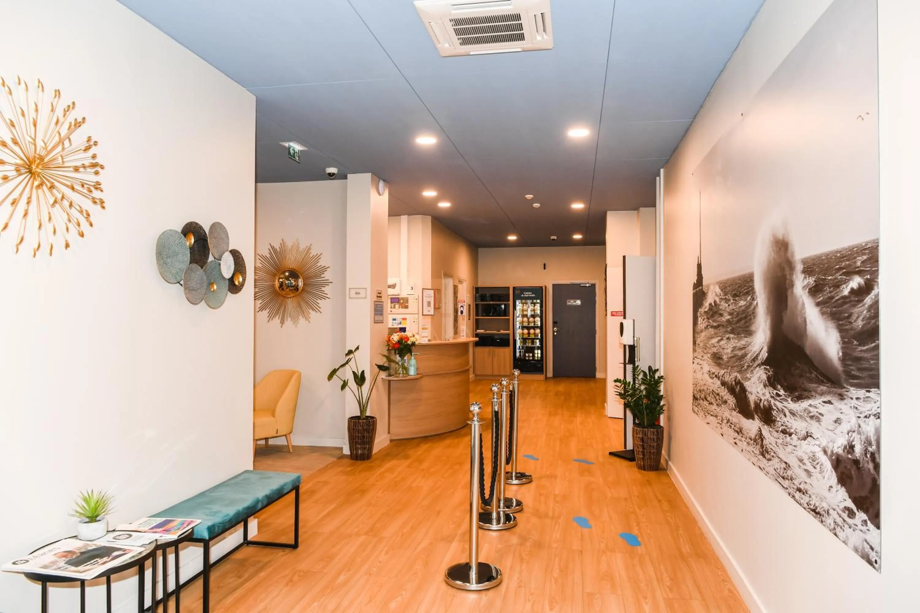 Lobby or reception in Best Western Plus Le Havre Centre Gare