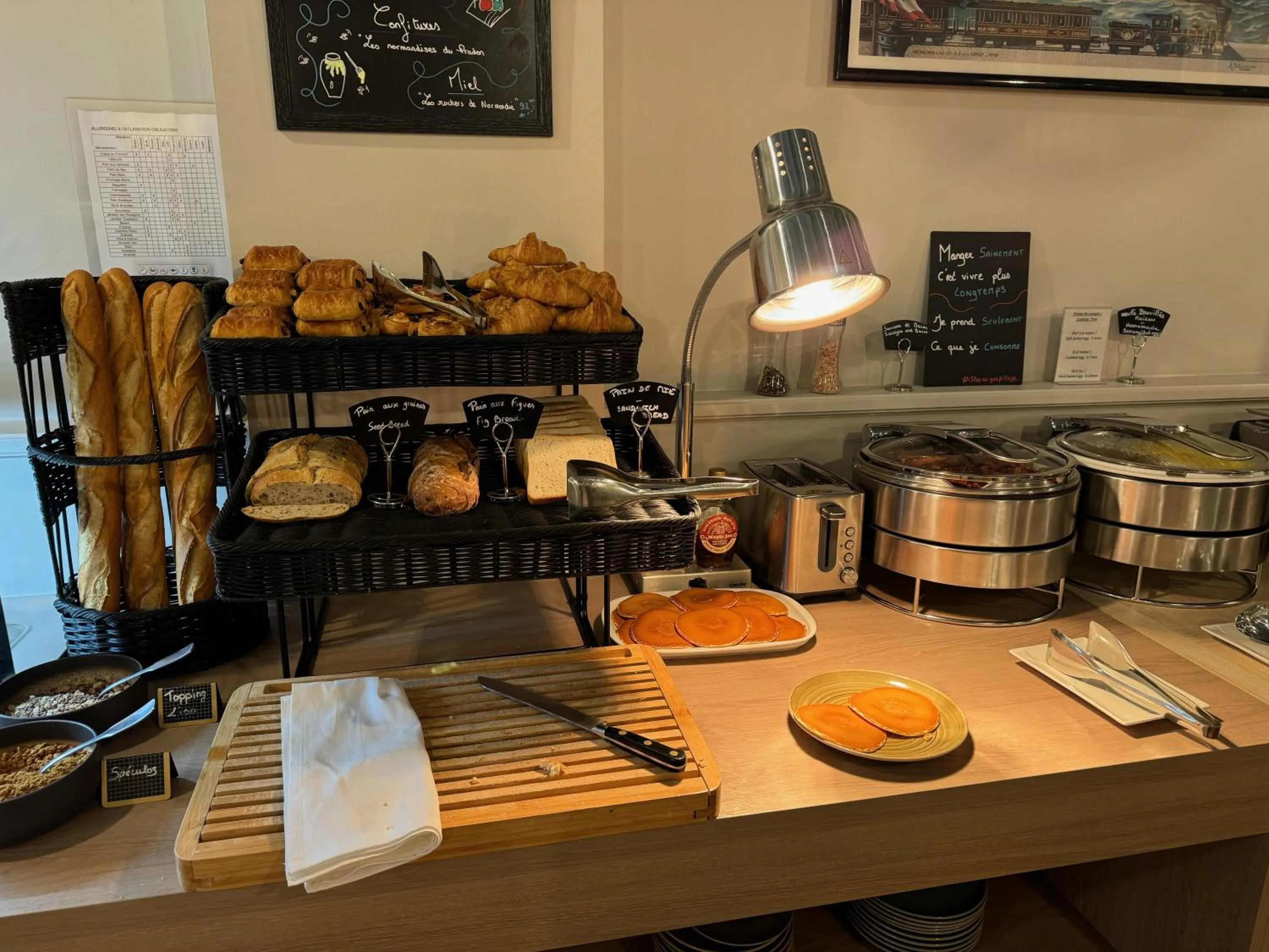 Breakfast in Best Western Plus Le Havre Centre Gare