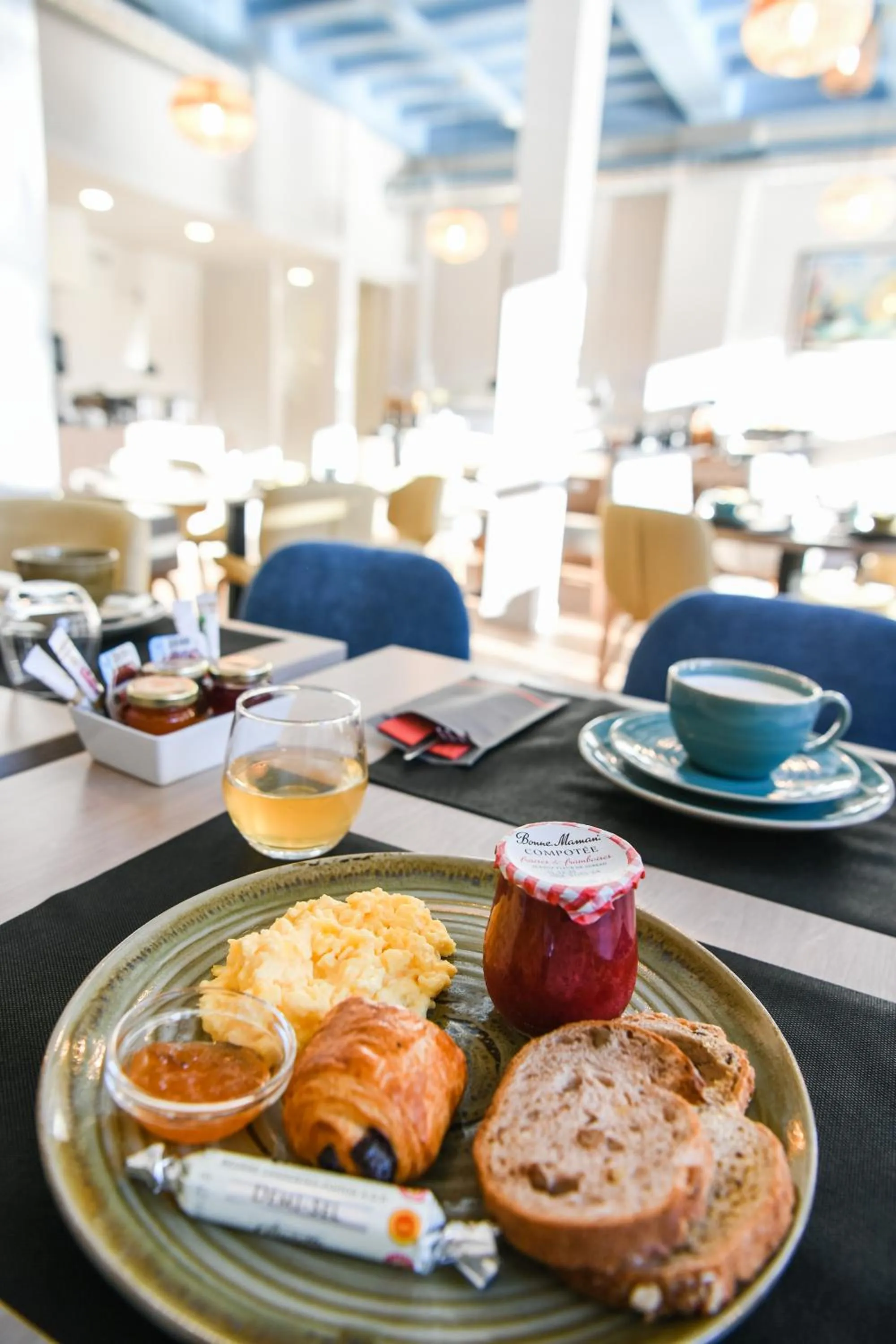 Breakfast in Best Western Plus Le Havre Centre Gare