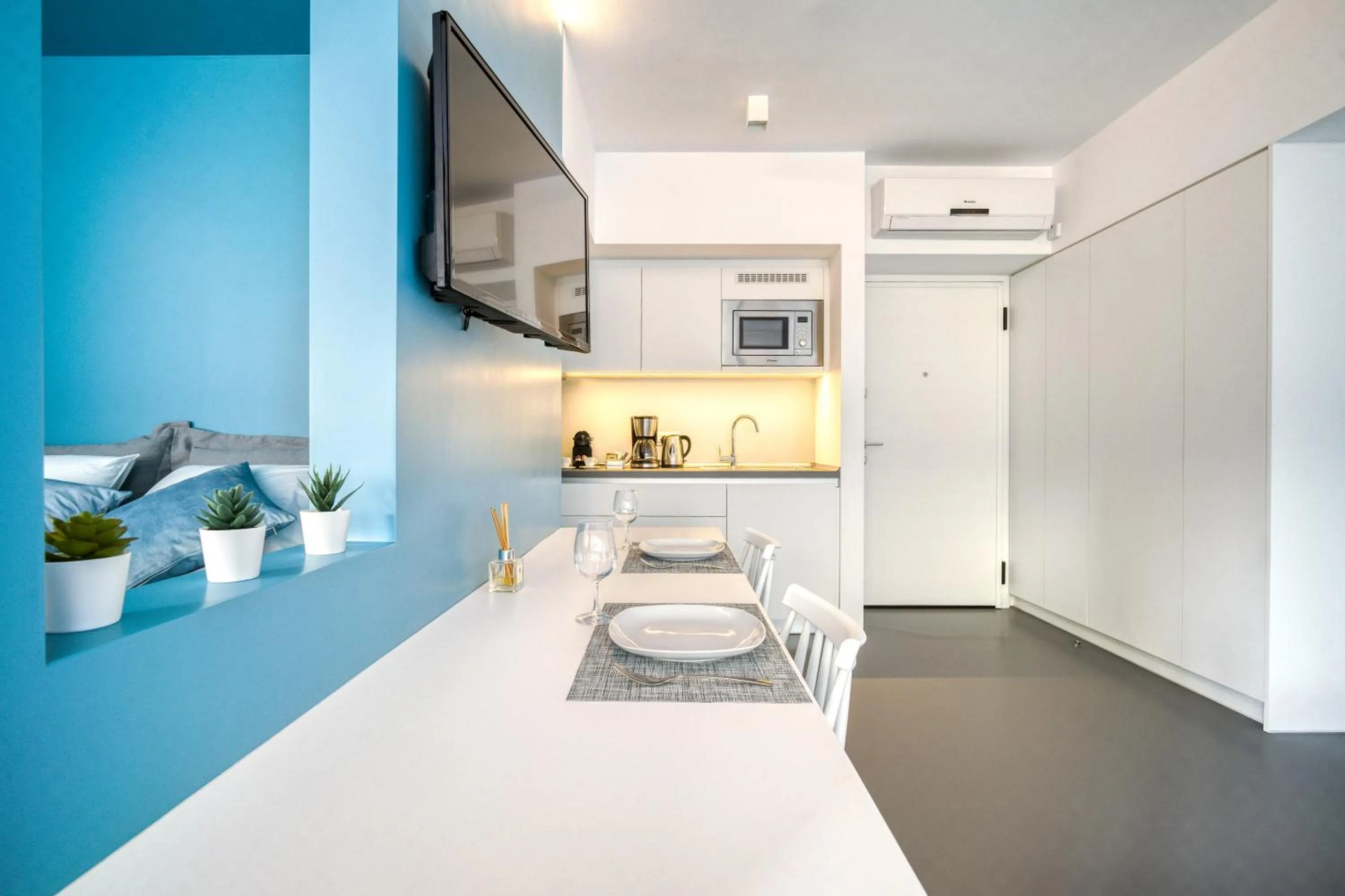 kitchen in Athens Color Cube