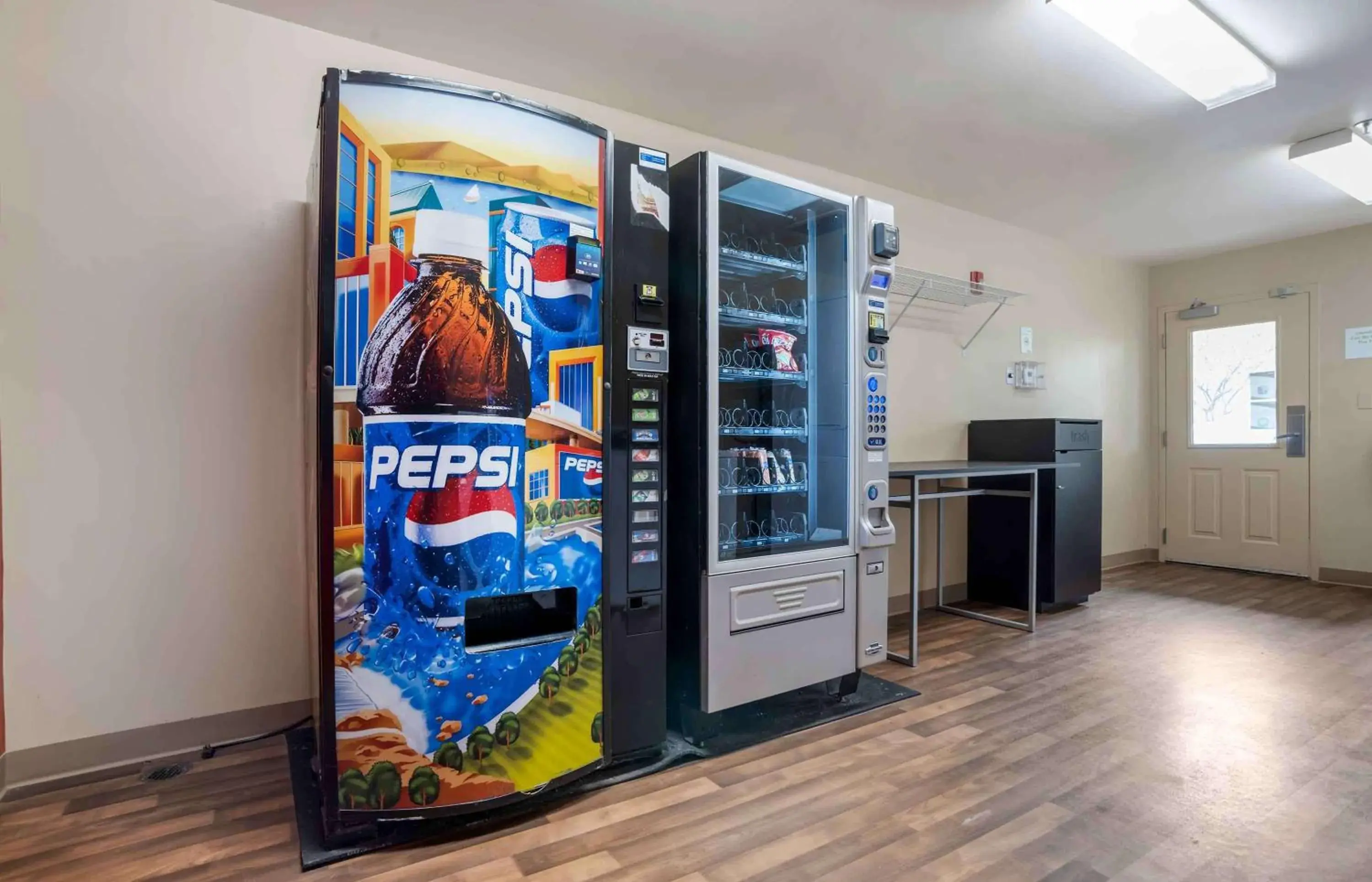 Property building in Extended Stay America Suites - Huntsville - US Space and Rocket Center Property building in Extended Stay America Suites - Huntsville - US Space and Rocket Center