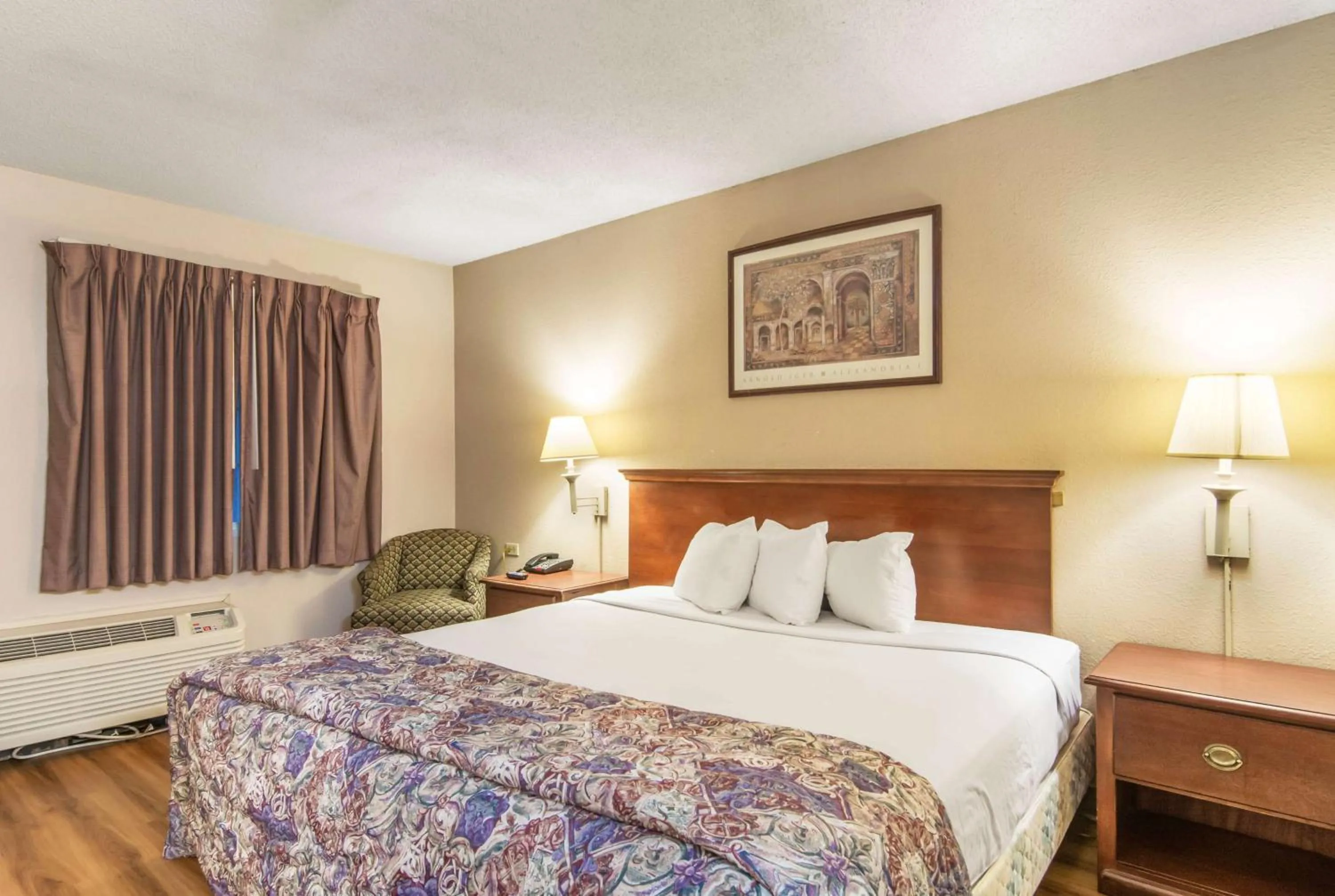 Photo of the whole room, Bed in Motel 6-Alsip, IL