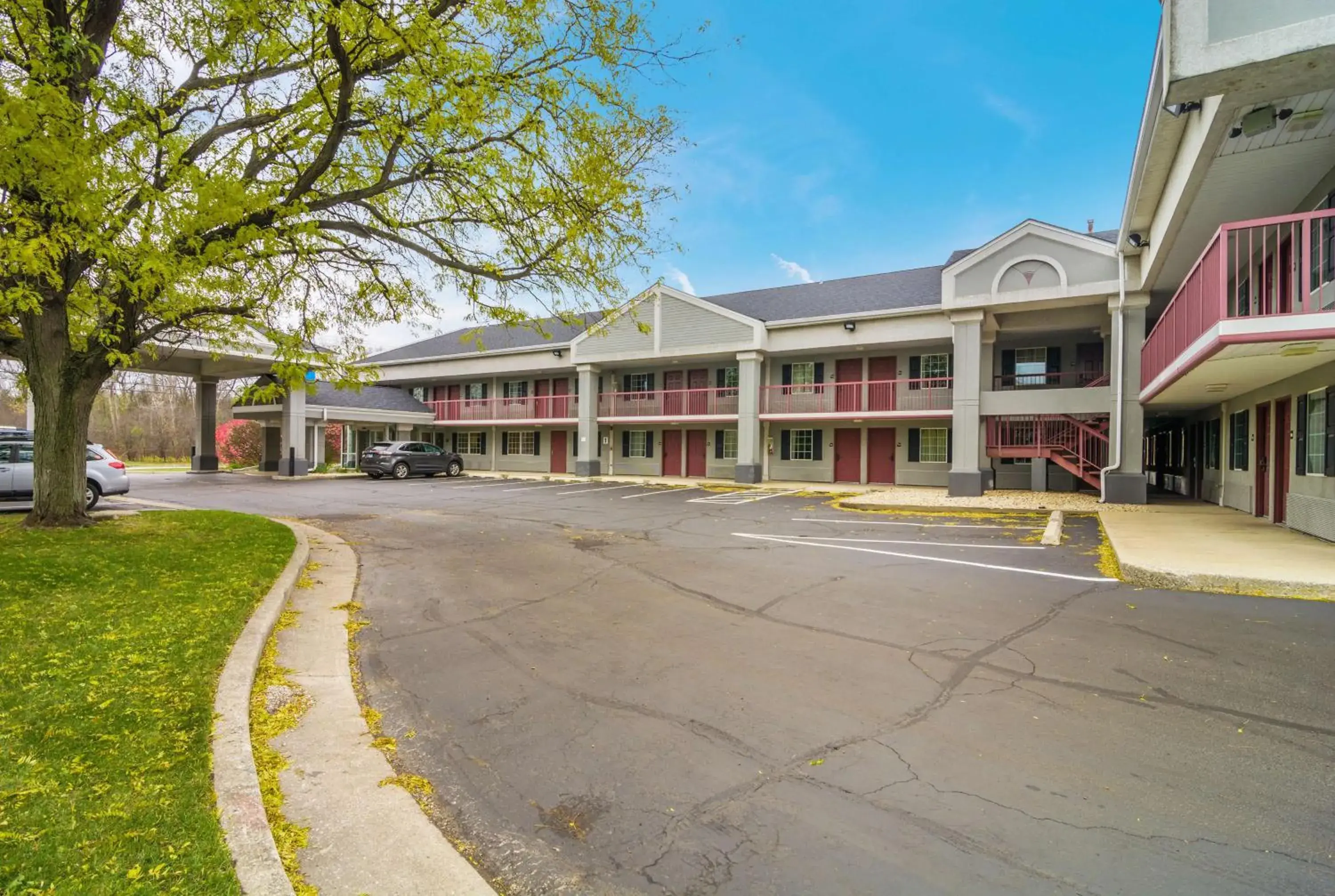 Property building in Motel 6-Alsip, IL Property building in Motel 6-Alsip, IL
