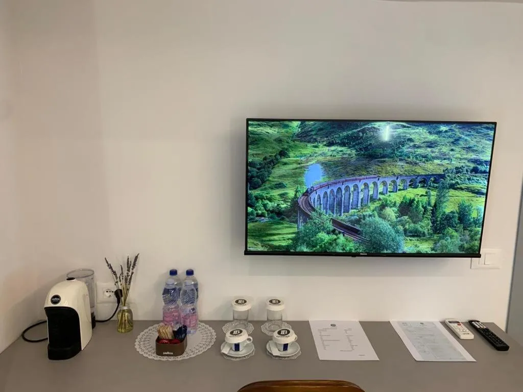 TV and multimedia in Illyrian Boutique Hotel
