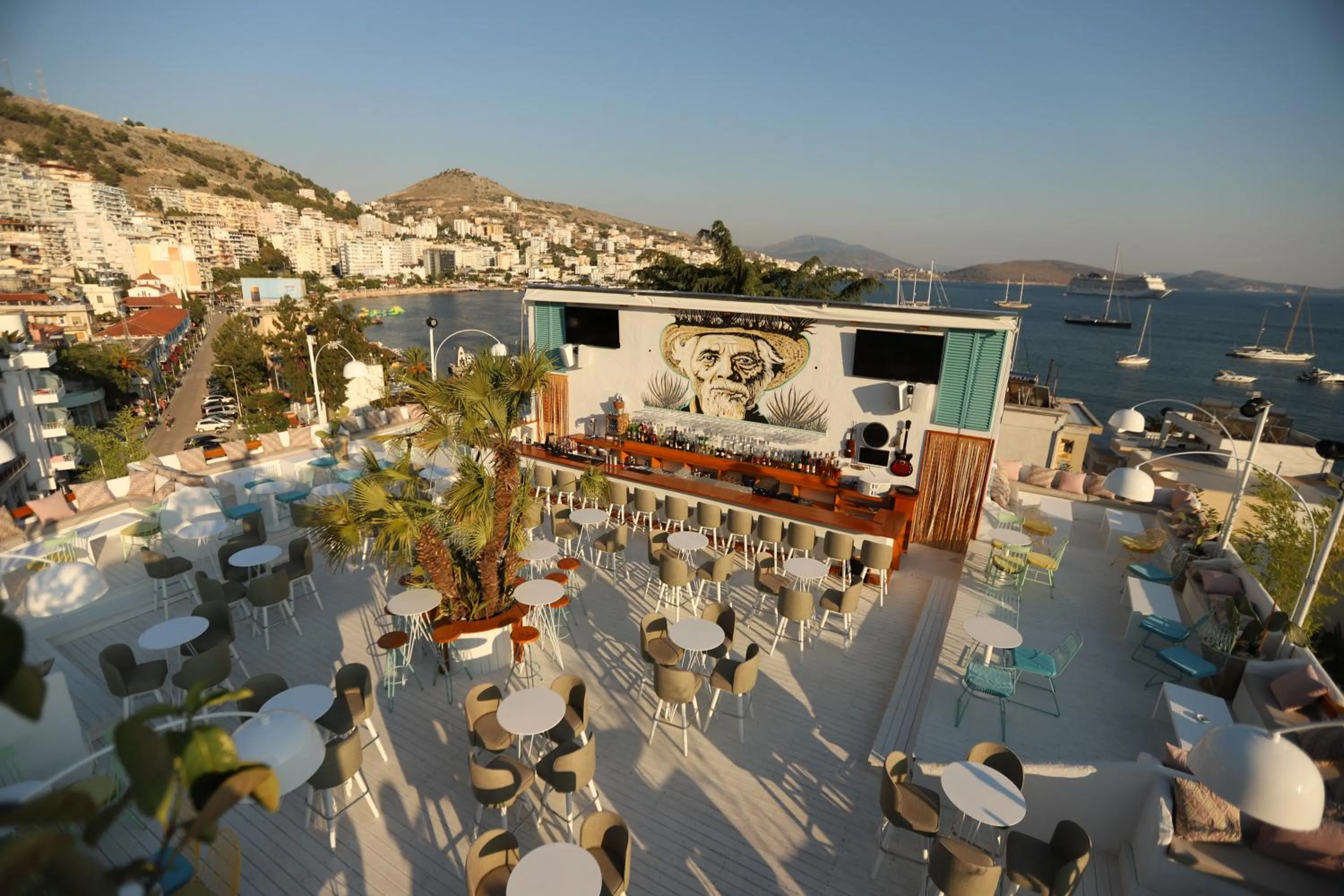 Nightclub / DJ in Illyrian Boutique Hotel