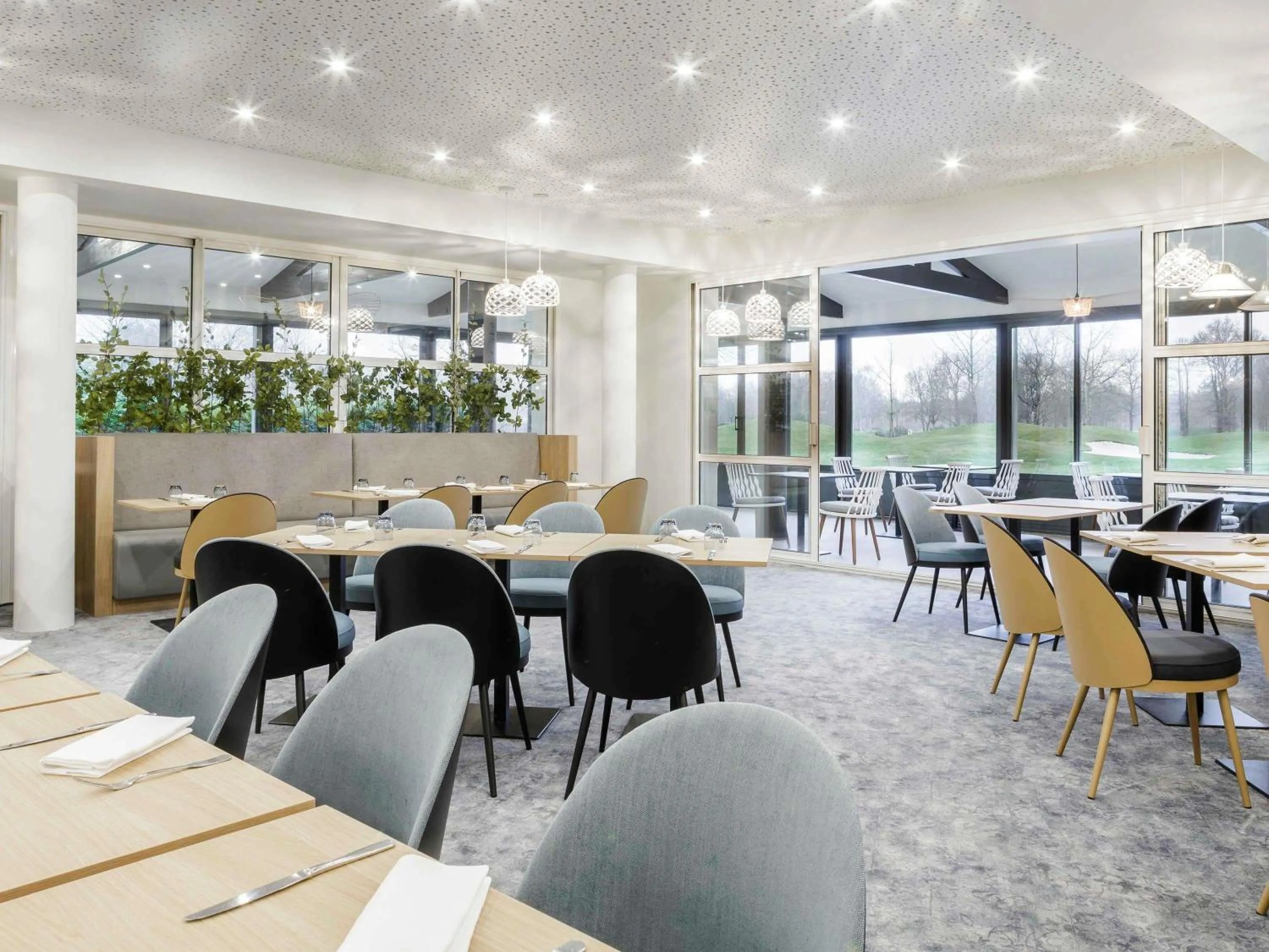 Property building in Mercure Orléans Portes de Sologne