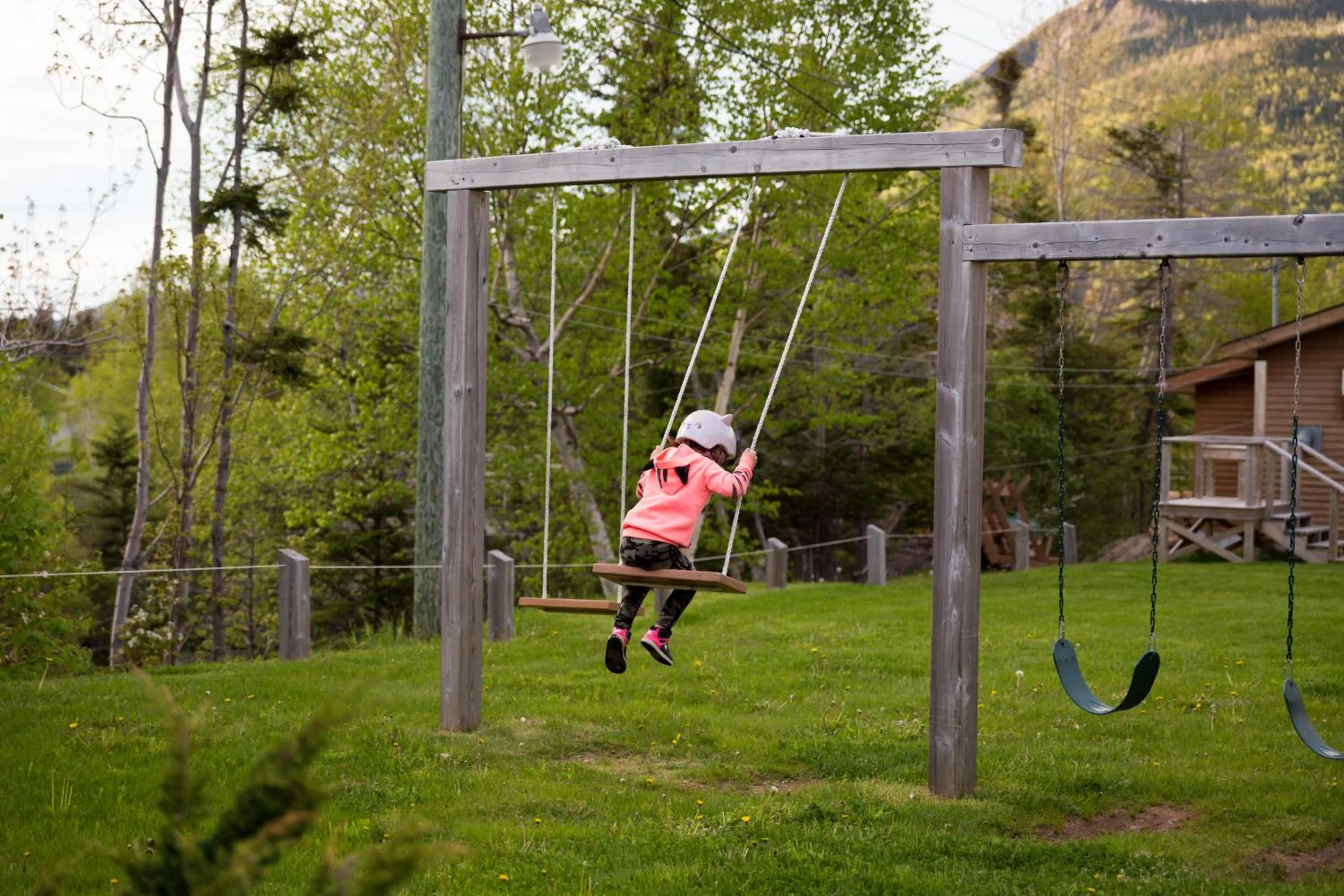 Children play ground in Middle Brook Cottages & Chalets