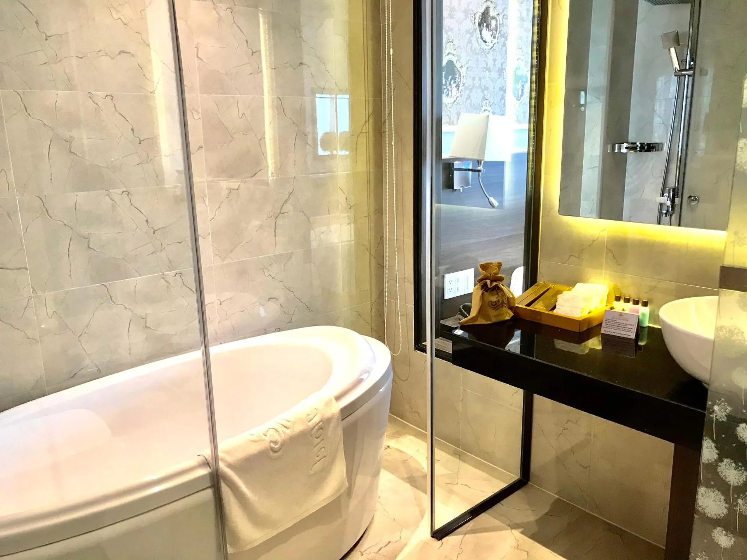 Bathroom in ELIZABETH HOTEL