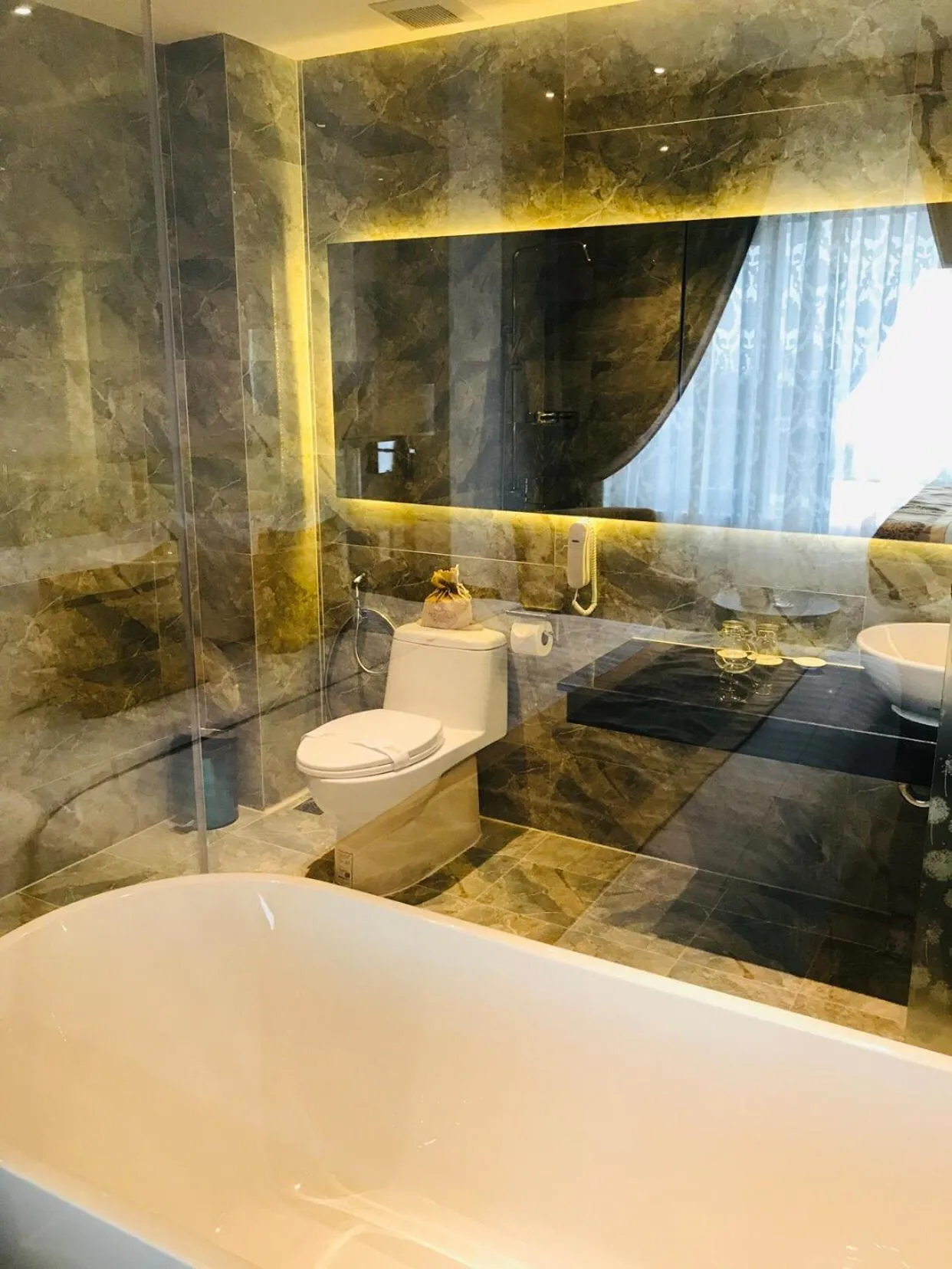 Bathroom in ELIZABETH HOTEL