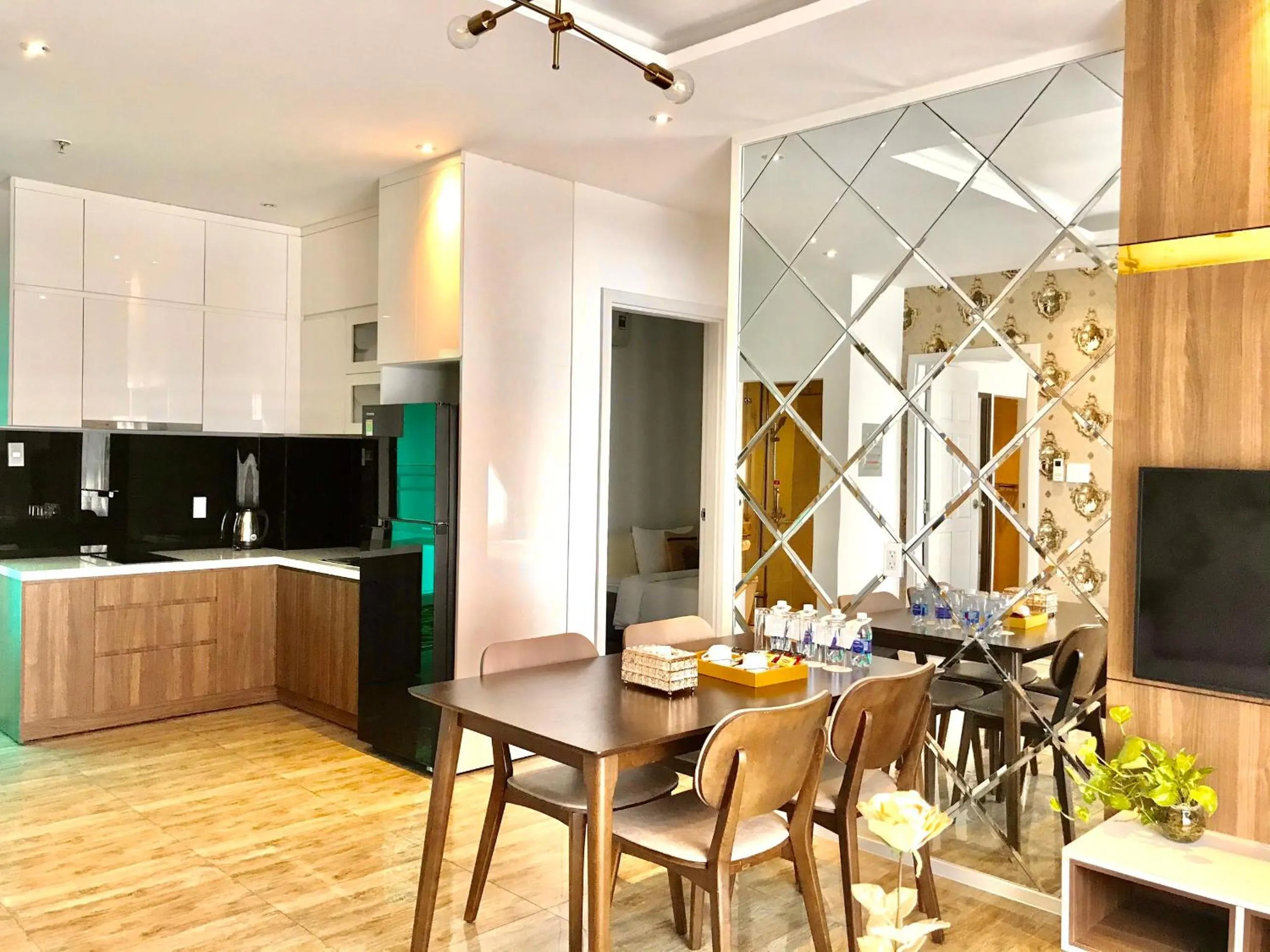 Kitchen or kitchenette in ELIZABETH HOTEL