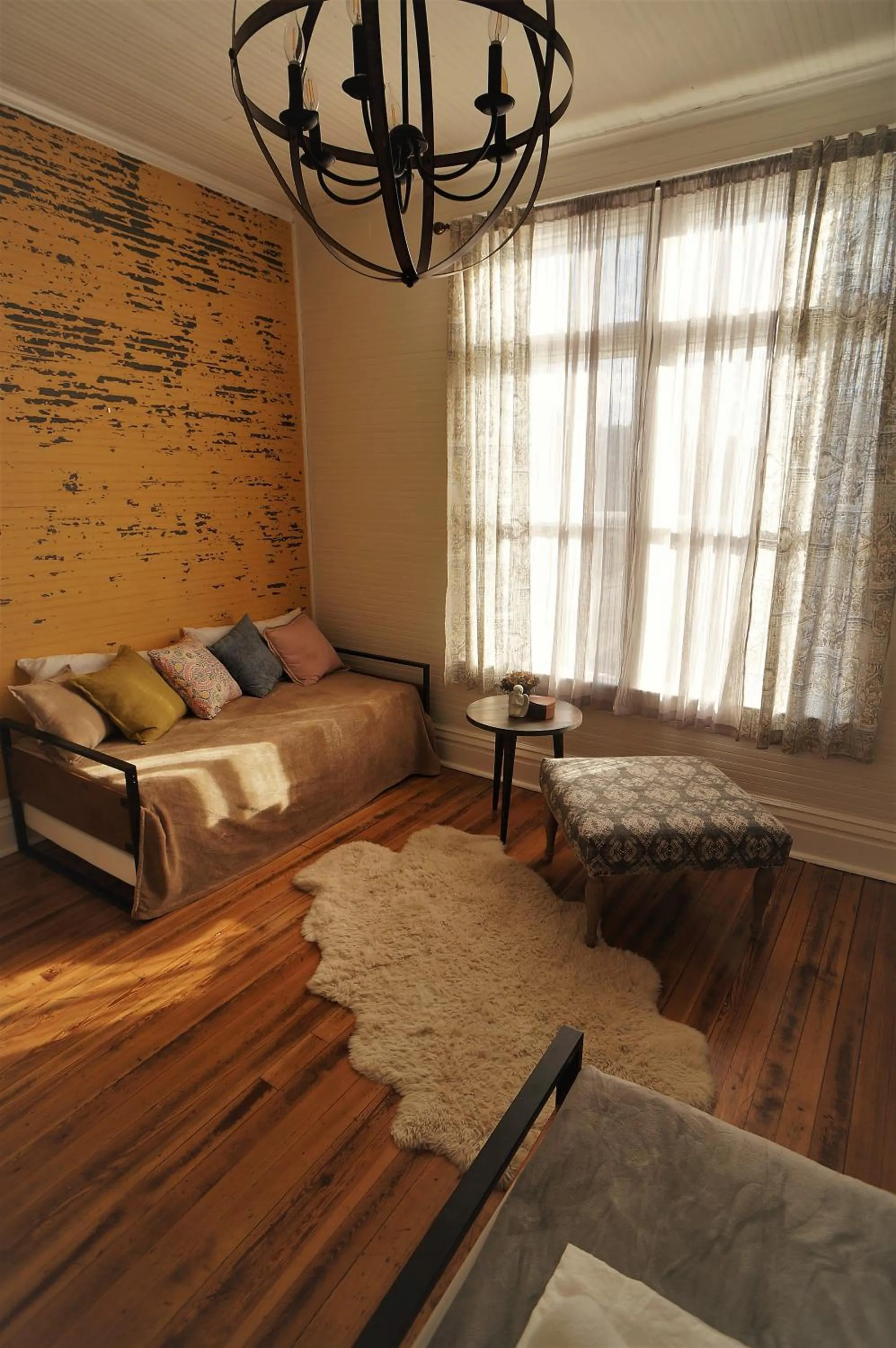 Photo of the whole room, Bed in HOSTEL Auberge Clarksdale