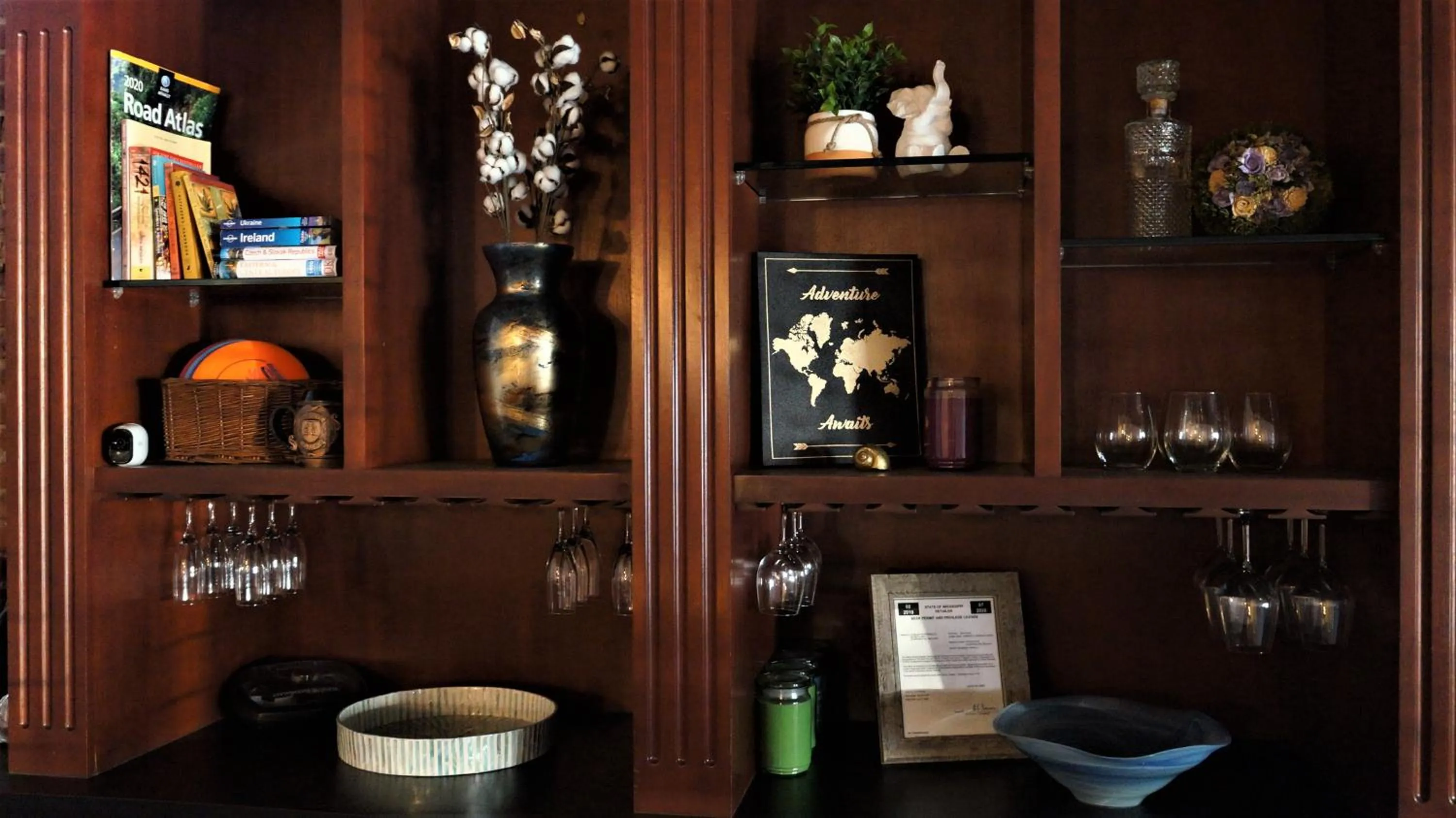 Communal lounge/ TV room in HOSTEL Auberge Clarksdale