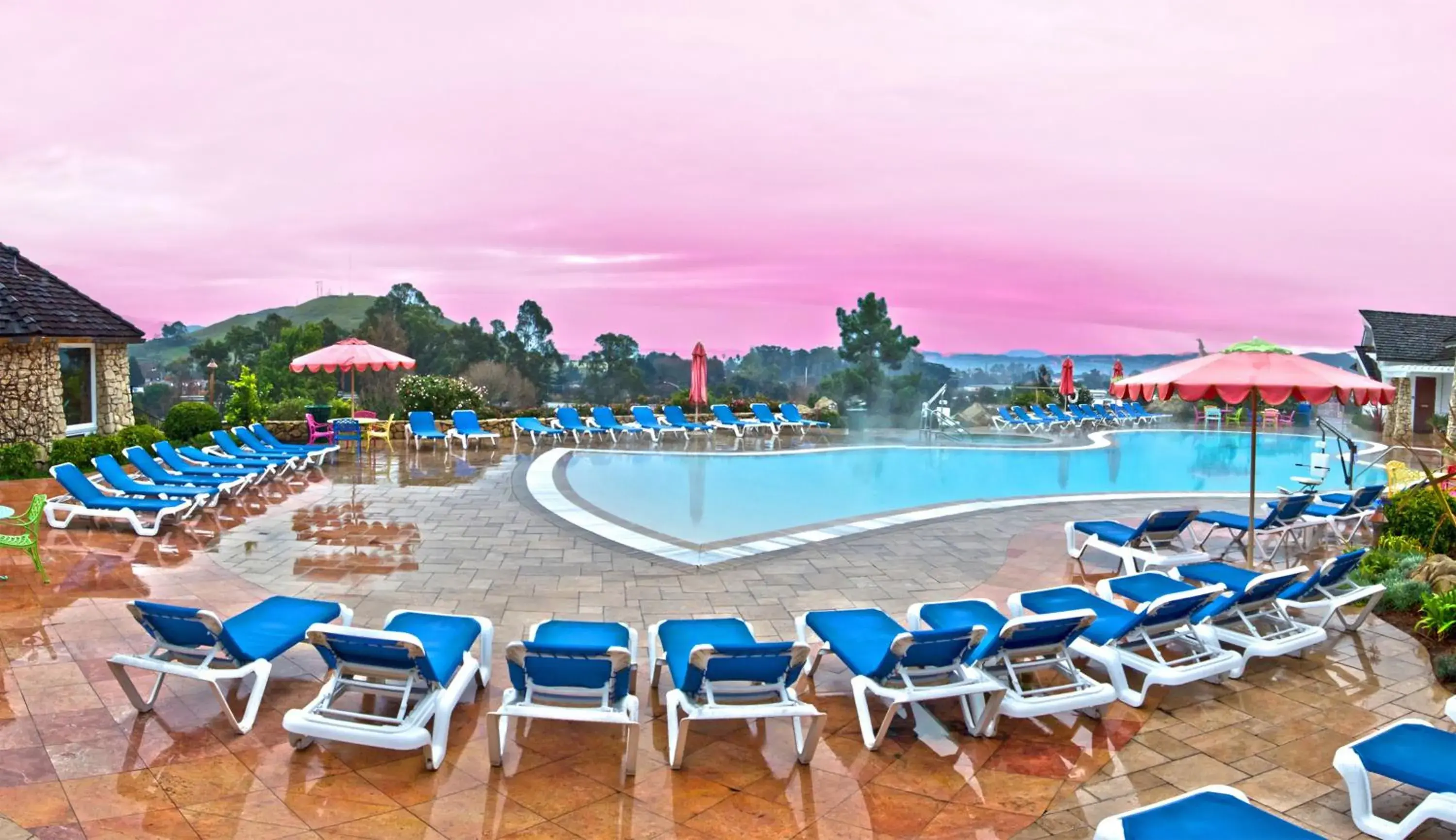 Swimming pool in Madonna Inn Swimming pool in Madonna Inn
