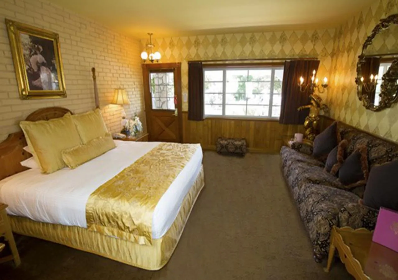 Bed in Madonna Inn