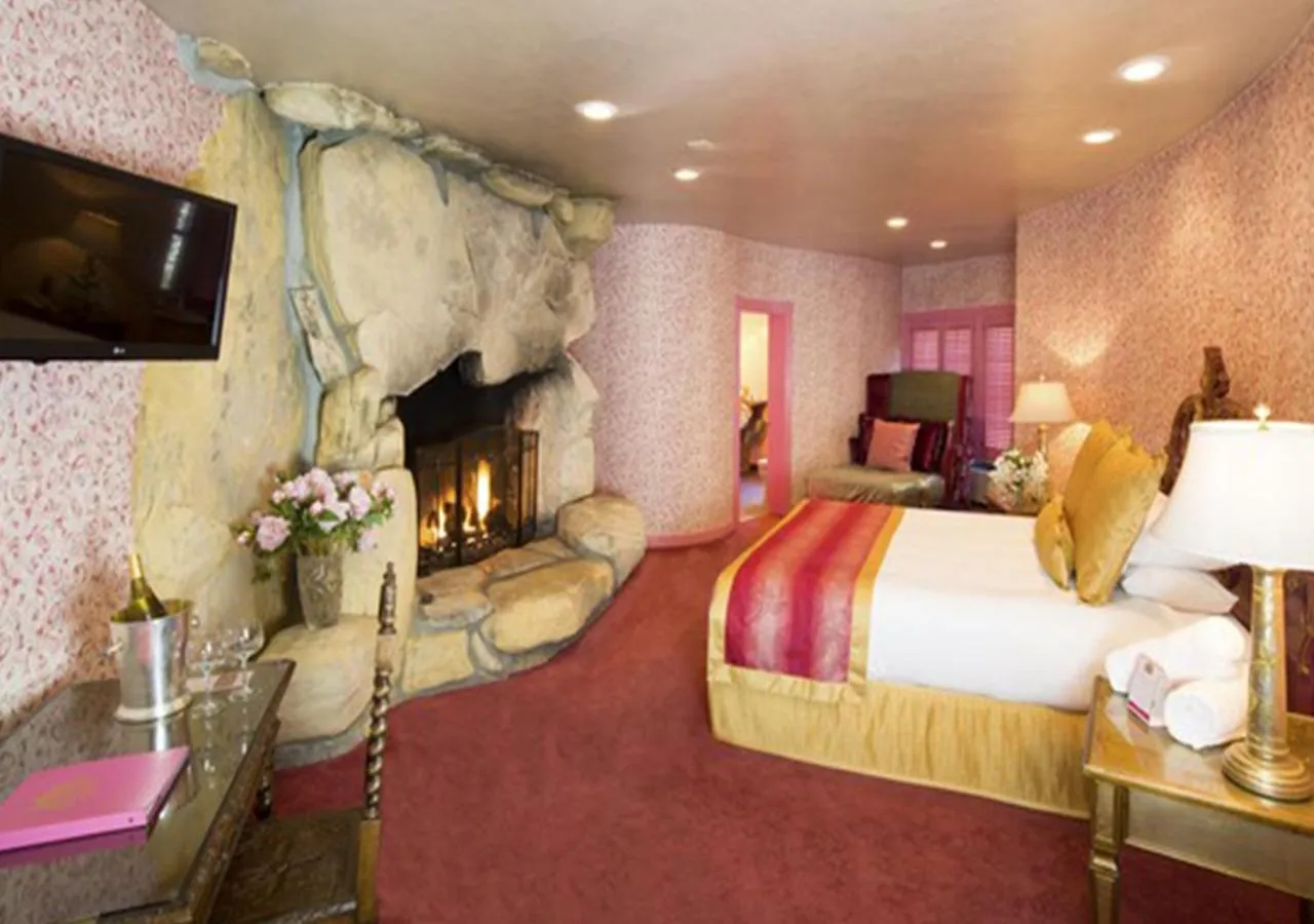 Bed in Madonna Inn