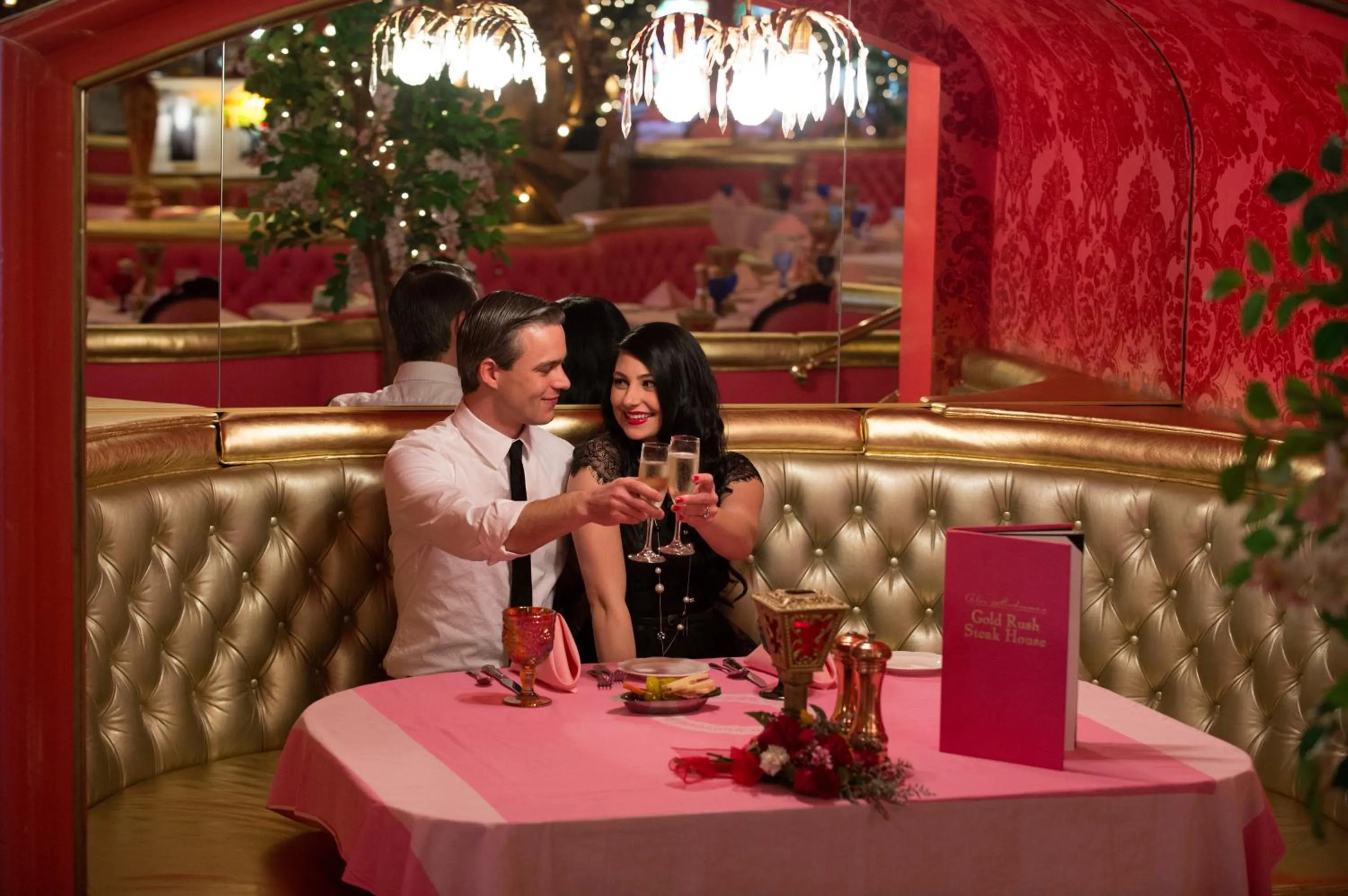 Restaurant/places to eat in Madonna Inn