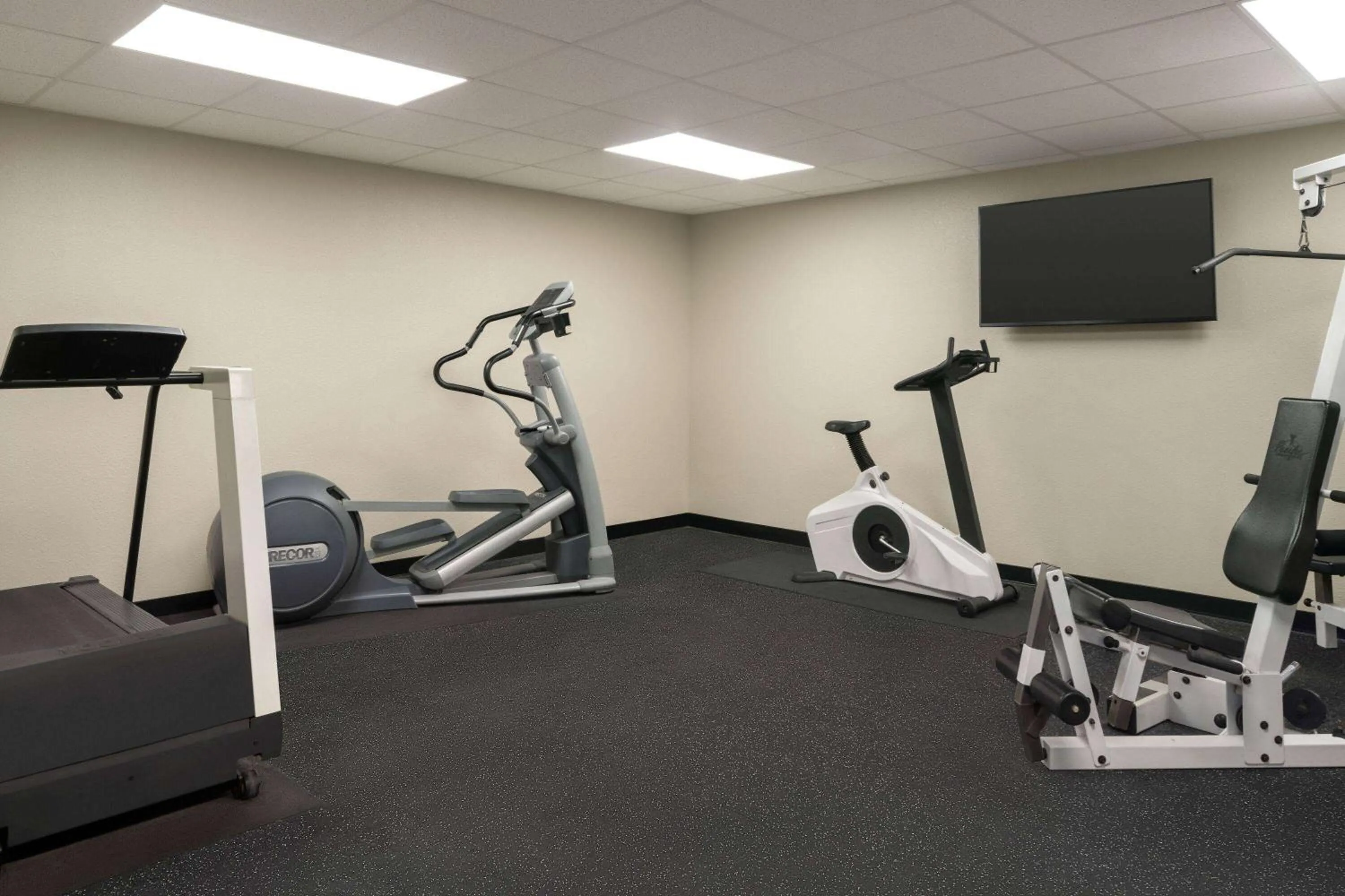 Fitness centre/facilities in Travelodge by Wyndham Dexter