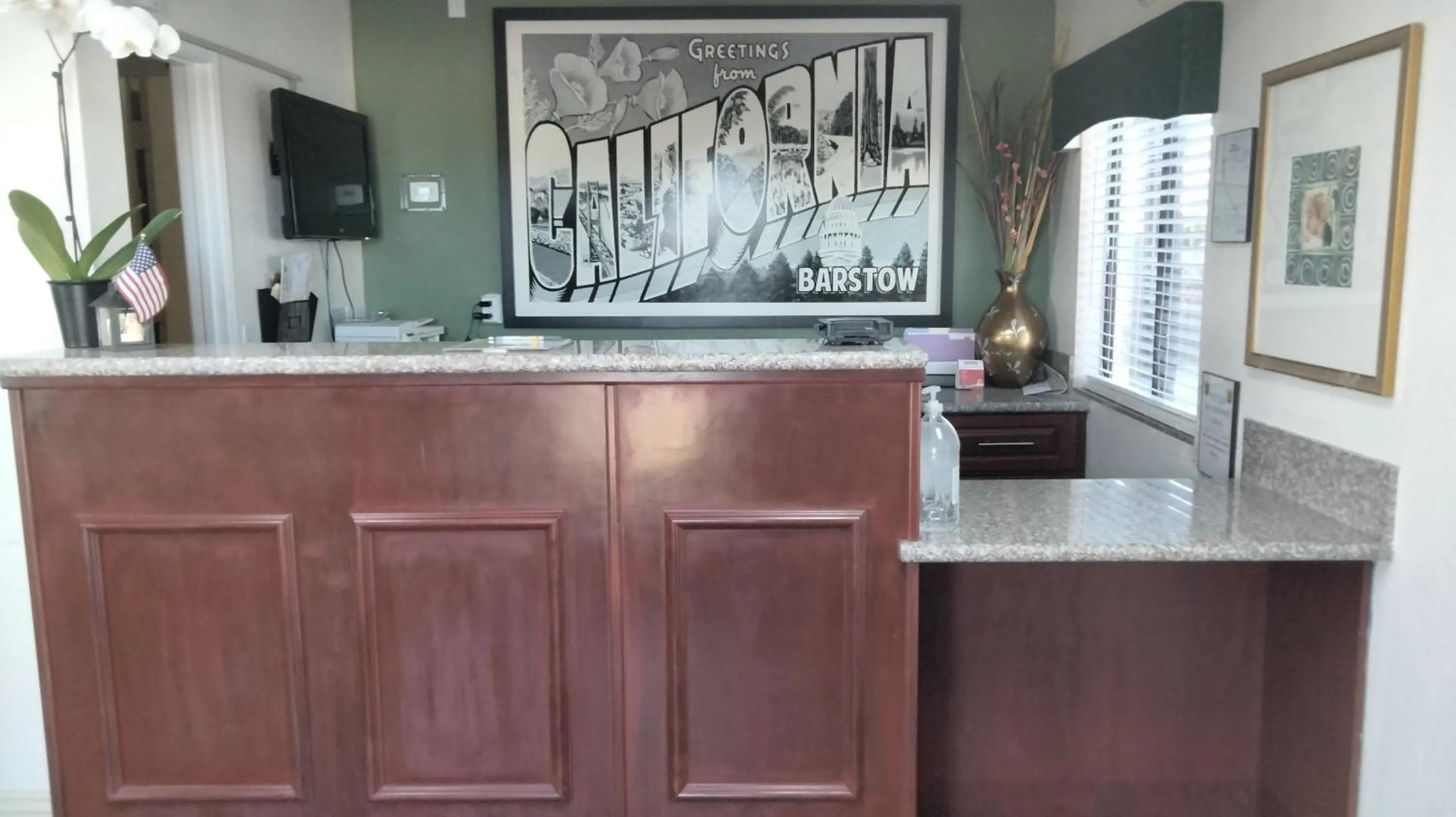 Lobby or reception in Super 8 by Wyndham Barstow