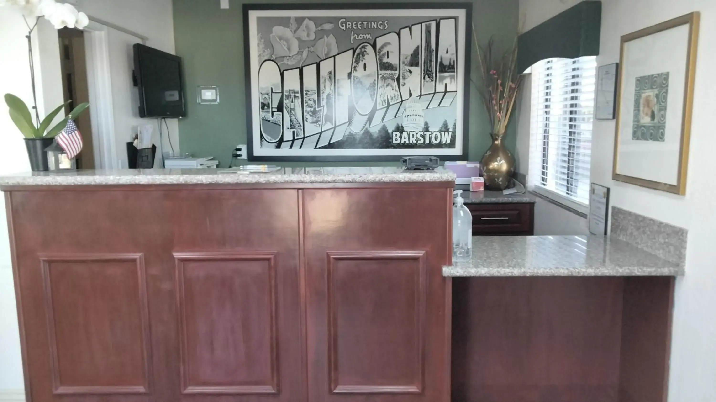 Lobby or reception in Super 8 by Wyndham Barstow Lobby or reception in Super 8 by Wyndham Barstow