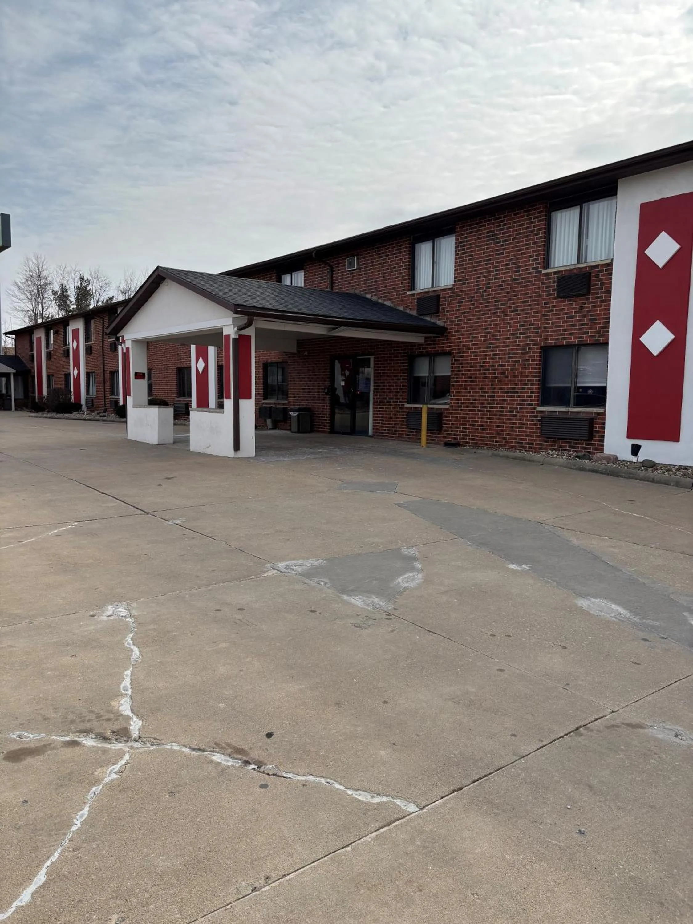 Property building in Ramada by Wyndham Cedar Rapids South