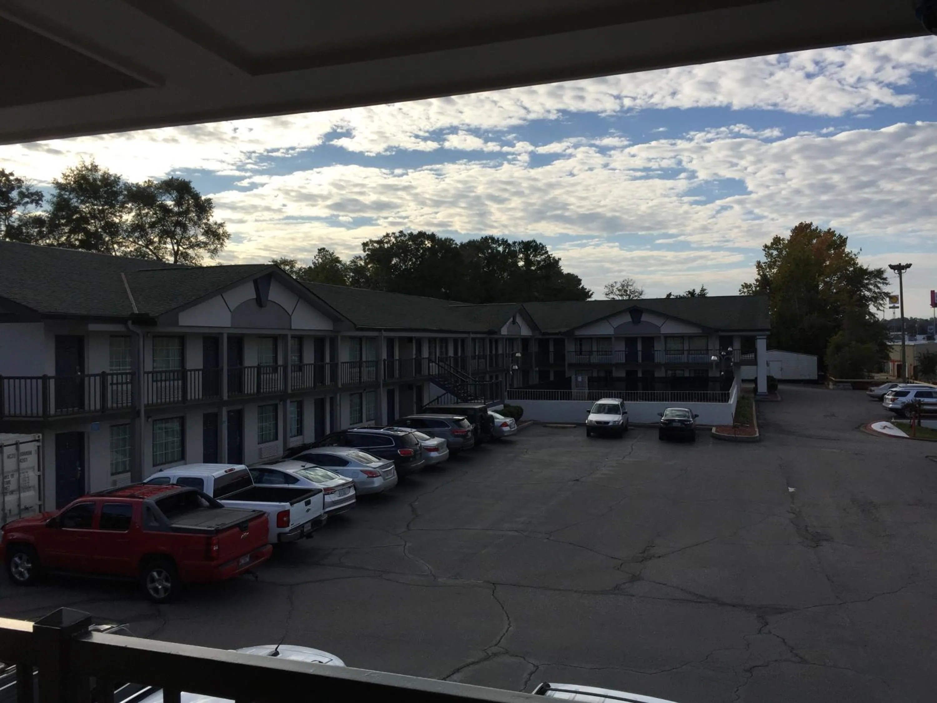 Property building in Americas Best Value Inn Tuscaloosa