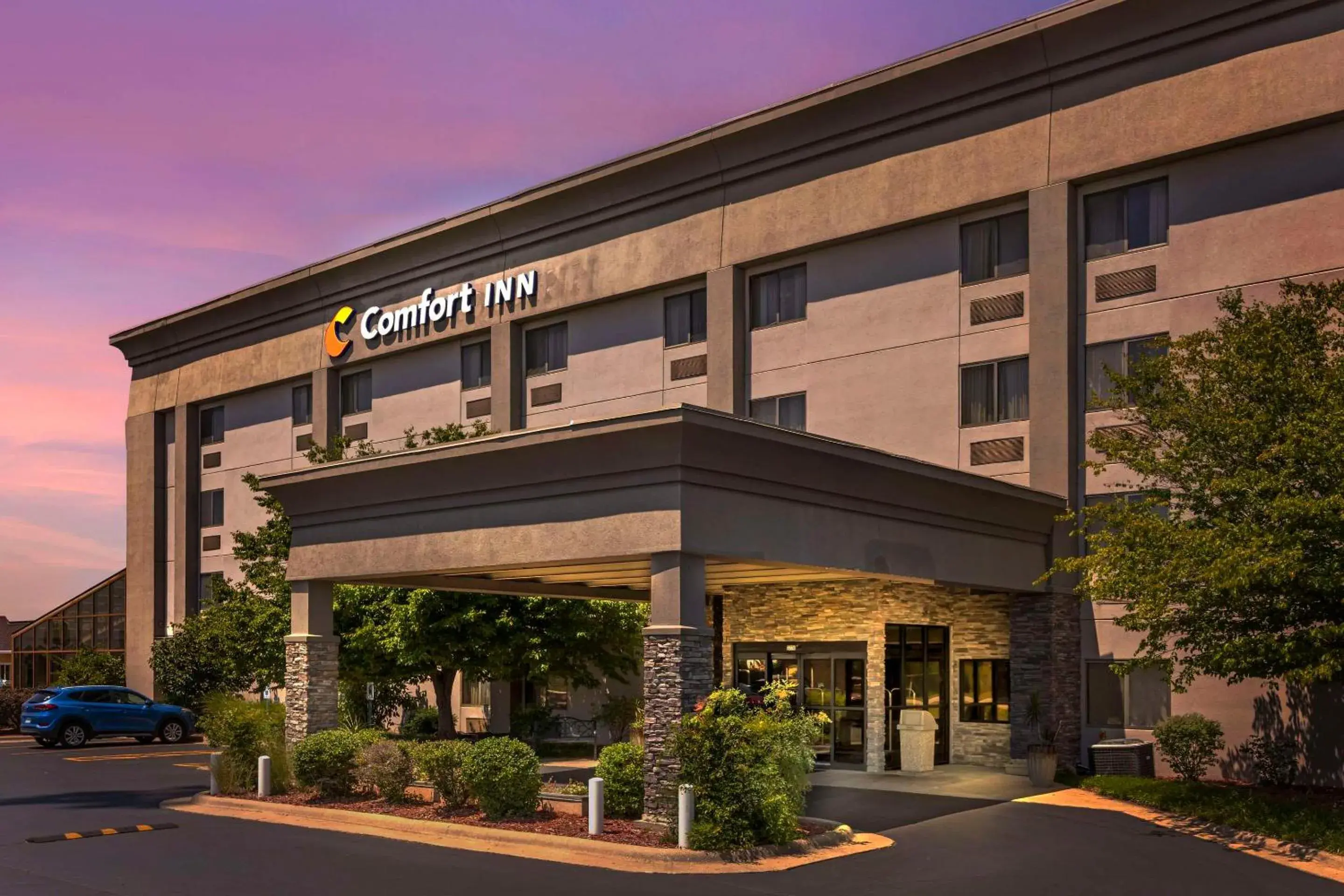 Property building in Comfort Inn South - Springfield Property building in Comfort Inn South - Springfield