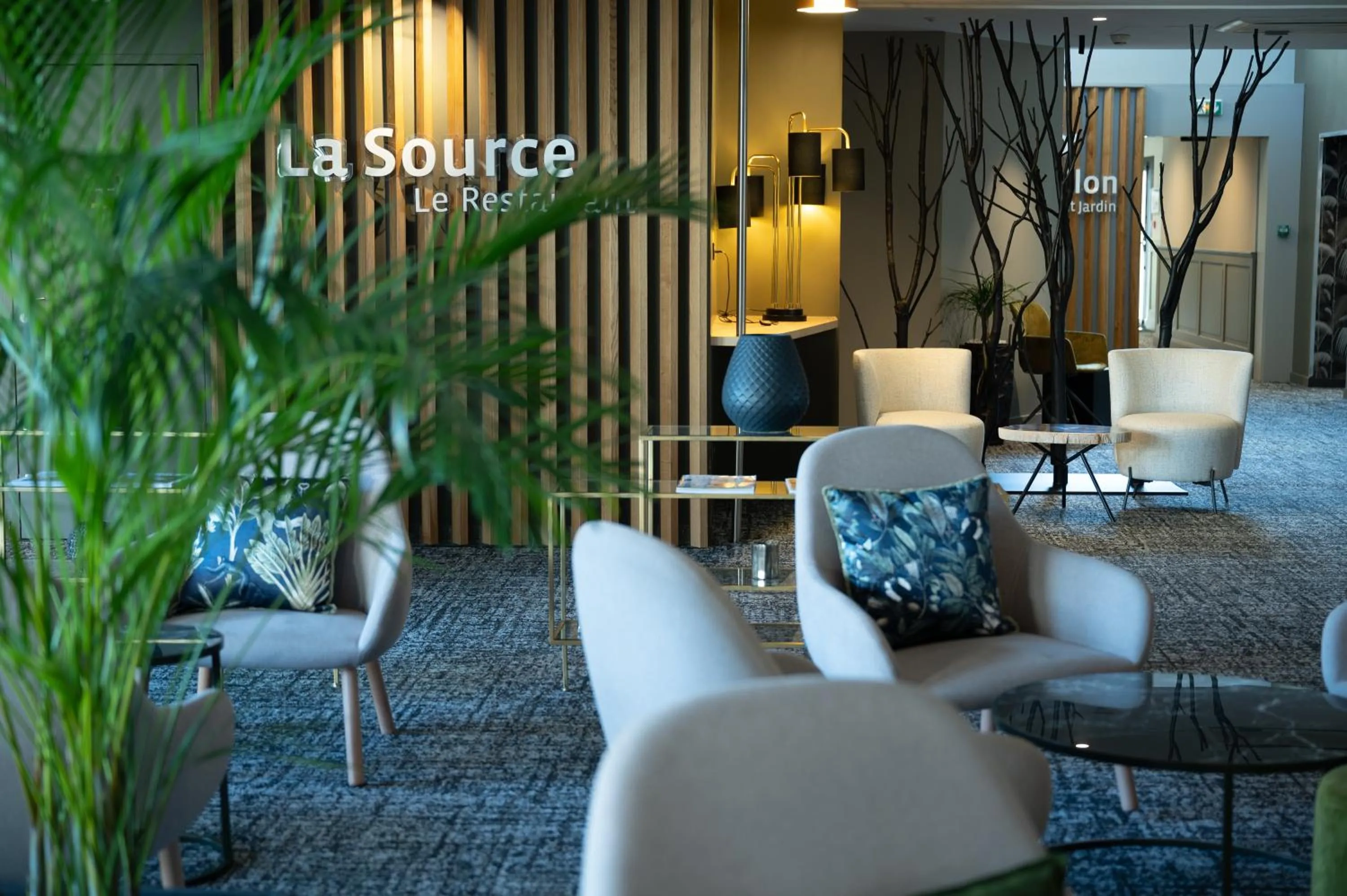 Living room in Domaine la Charpinière, The Originals Collection