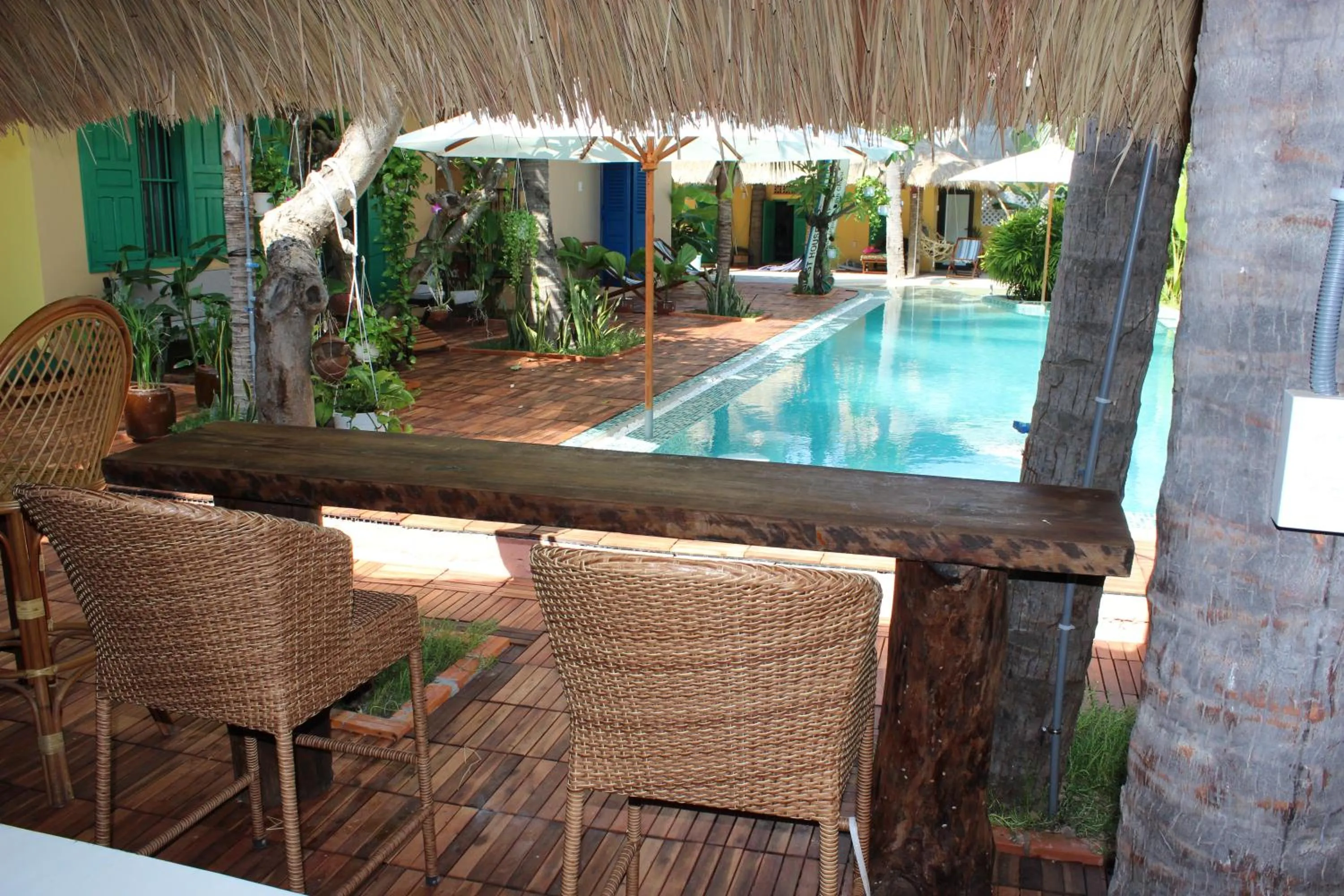 Restaurant/places to eat in MiNhon Hotel Muine