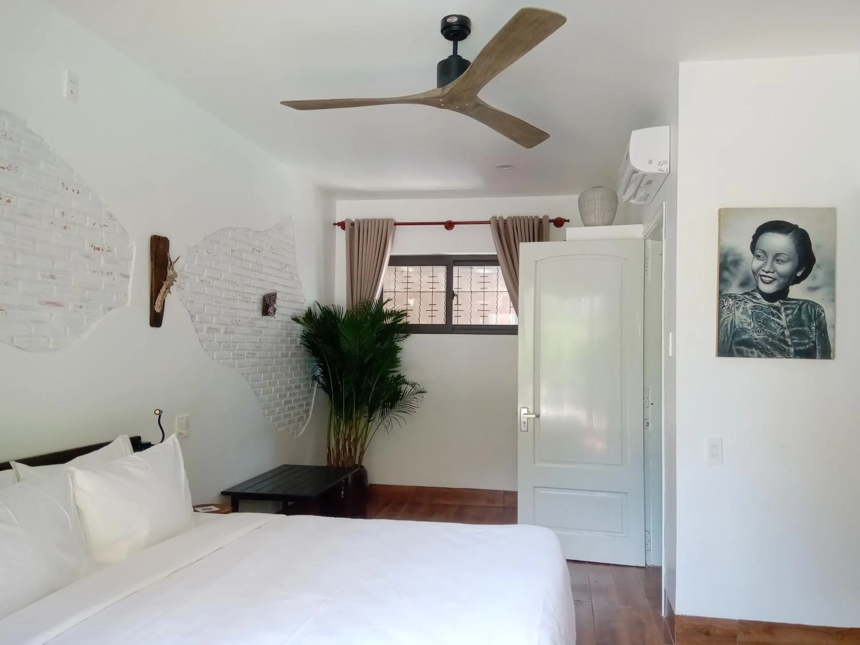 Photo of the whole room, Bed in MiNhon Hotel Muine