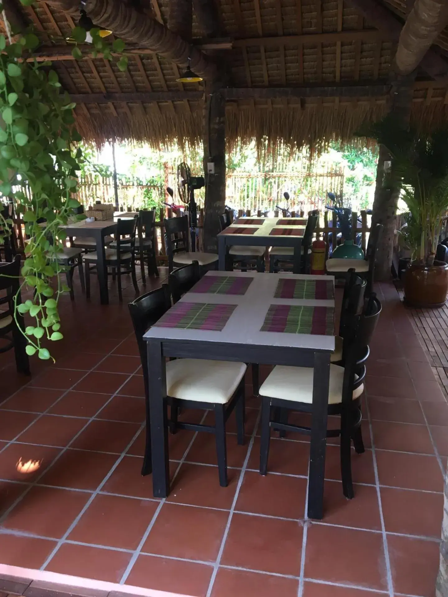 Restaurant/places to eat in MiNhon Hotel Muine Restaurant/places to eat in MiNhon Hotel Muine