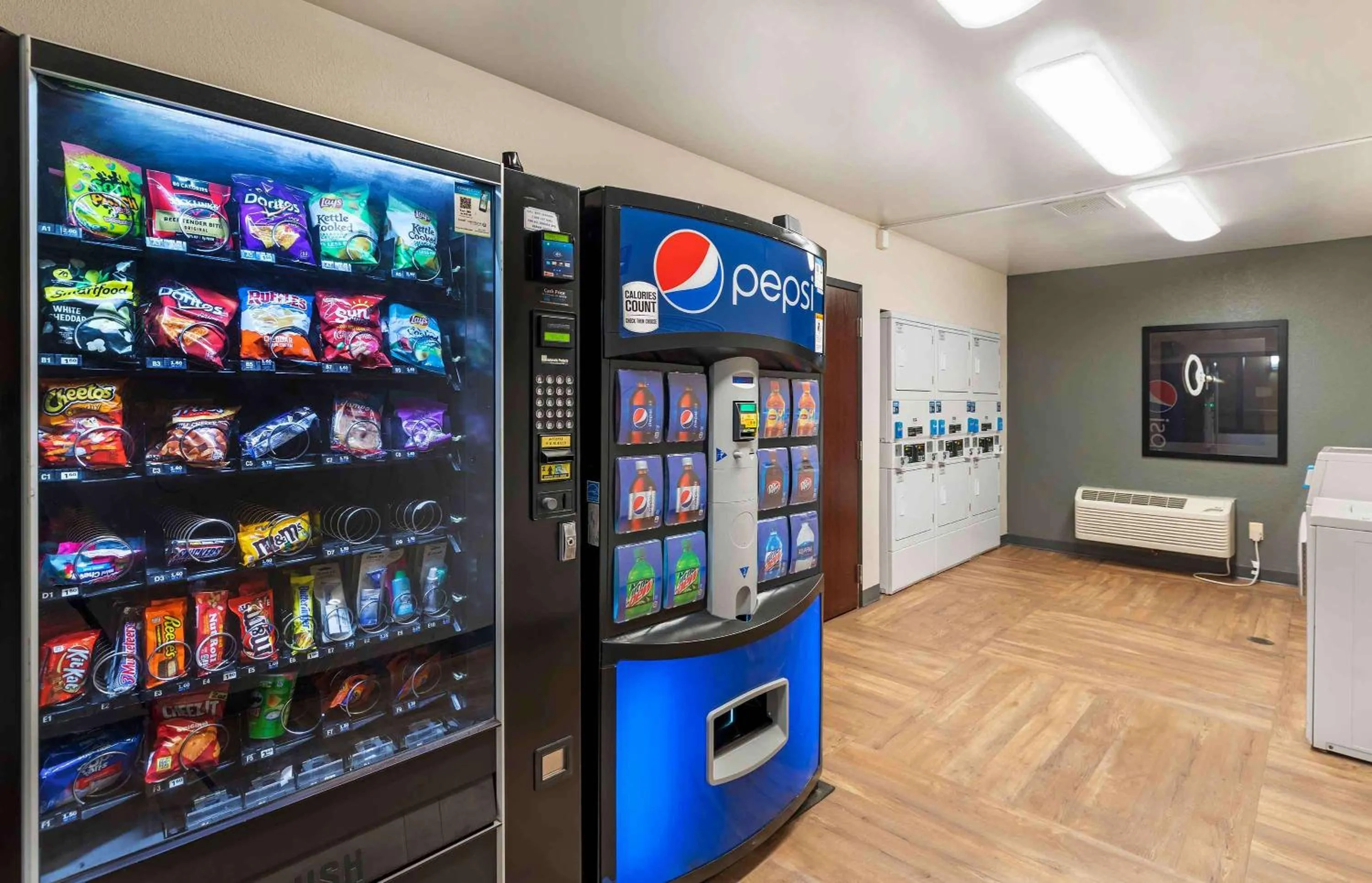 Property building in Extended Stay America Suites - Denver - Park Meadows