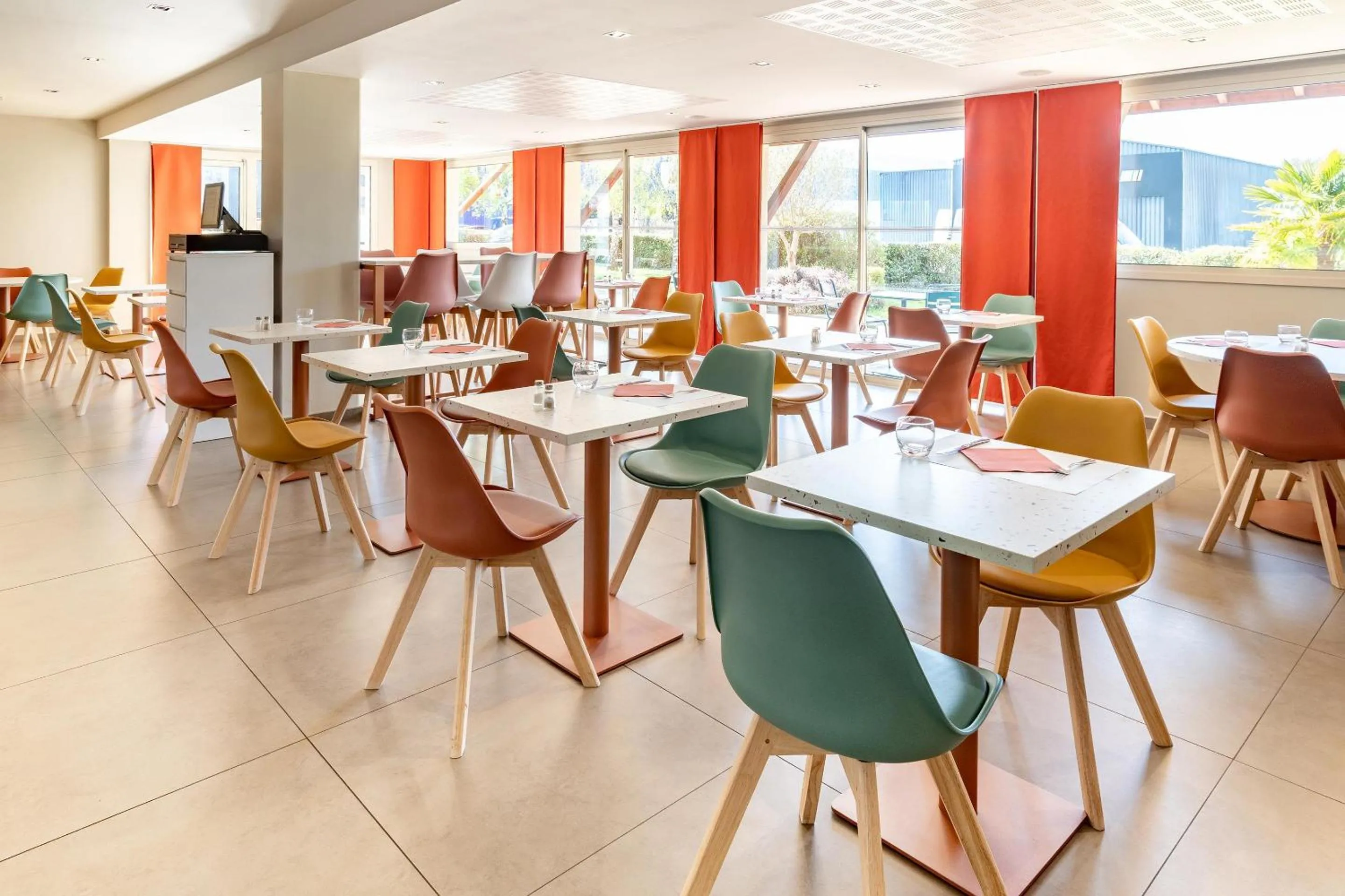 Breakfast in Sure Hotel by Best Western Rennes Chantepie