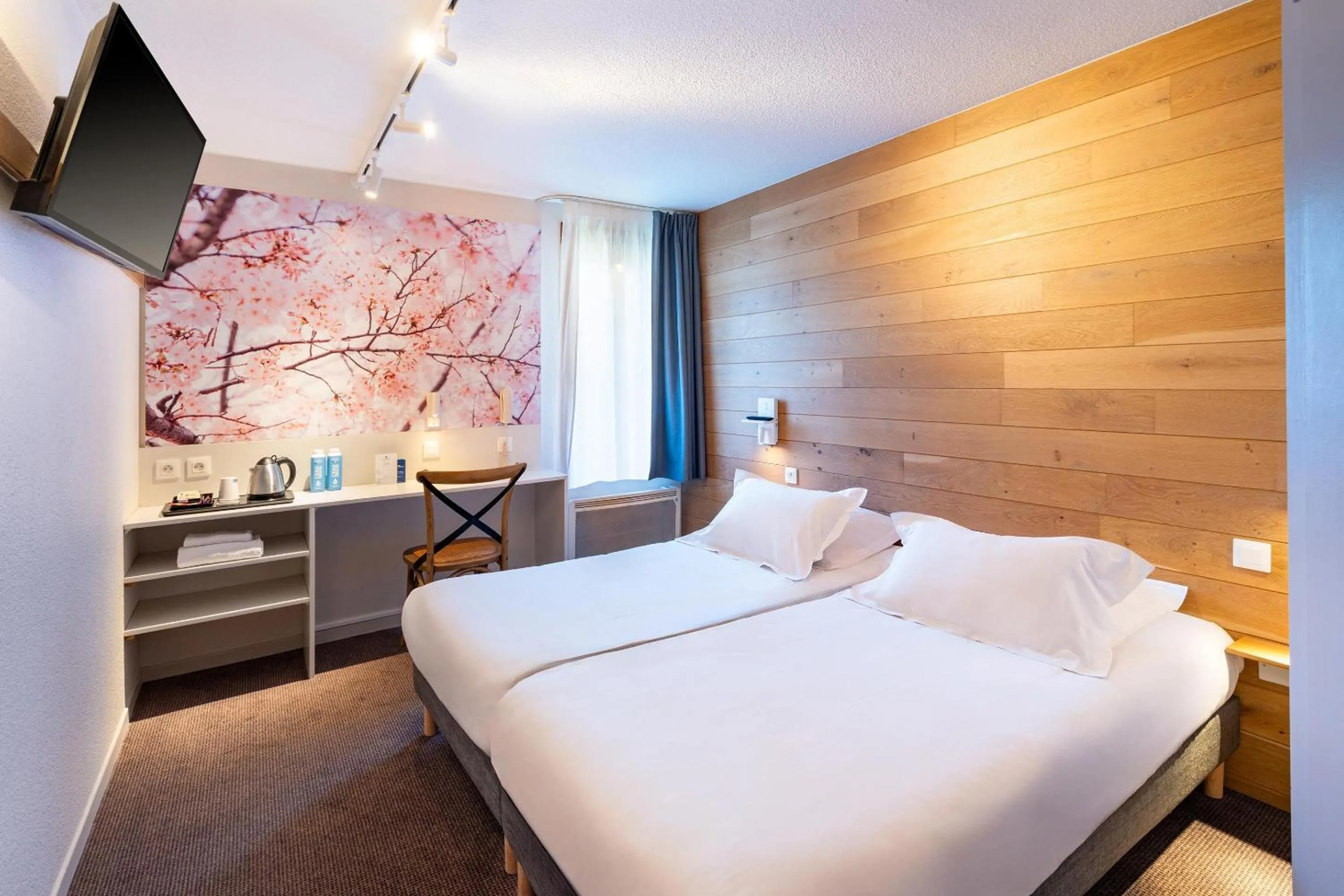 Bedroom, Bed in Sure Hotel by Best Western Rennes Chantepie