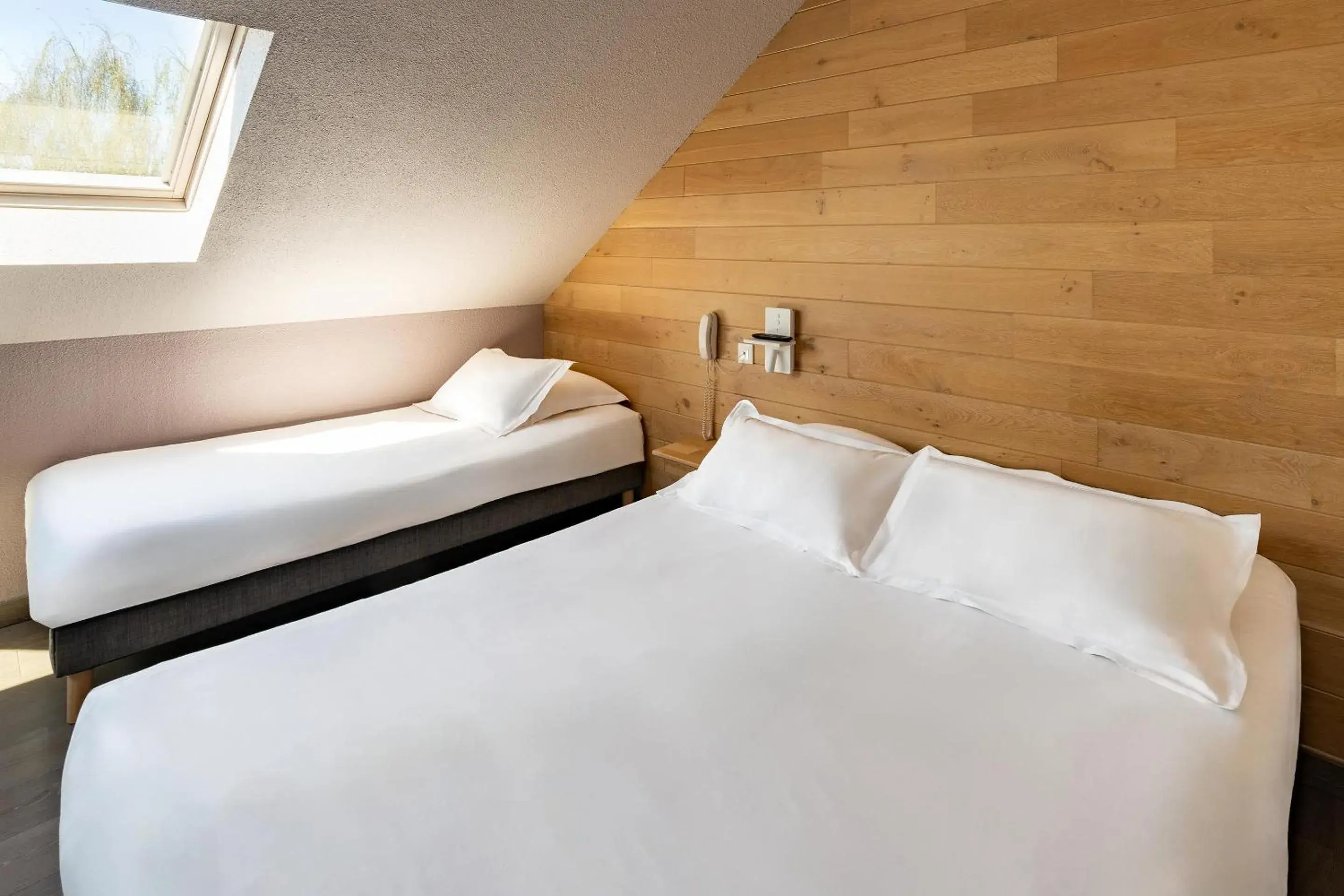 Bedroom, Bed in Sure Hotel by Best Western Rennes Chantepie Bedroom, Bed in Sure Hotel by Best Western Rennes Chantepie