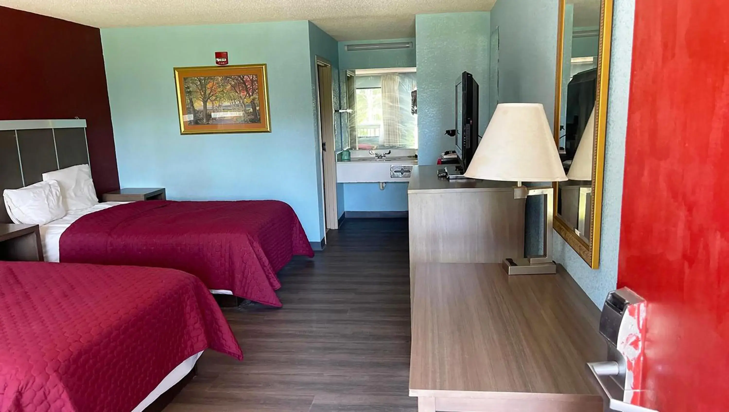 Bedroom in Mayfair Inn Bedroom in Mayfair Inn