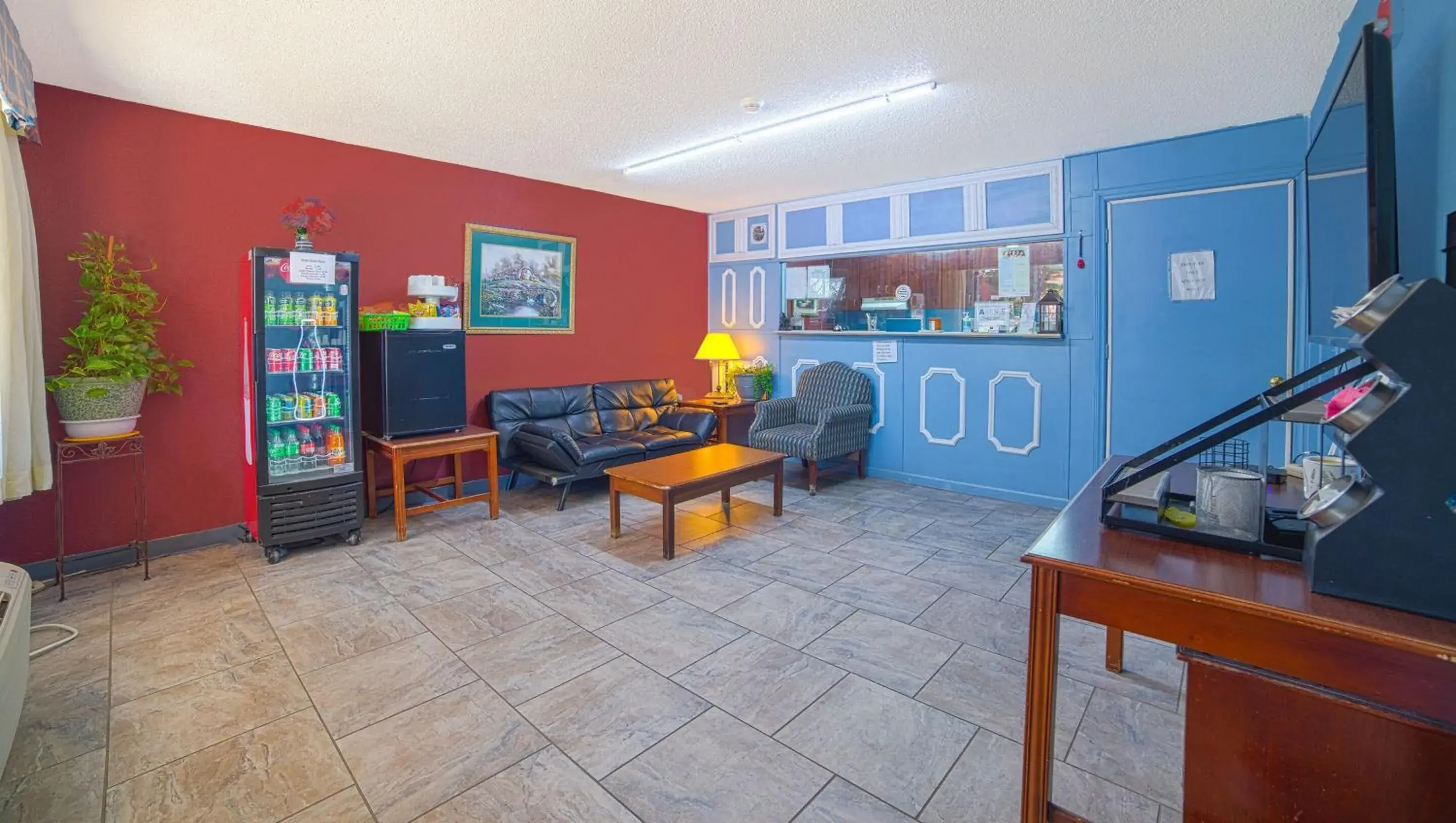 Lobby or reception in Mayfair Inn Lobby or reception in Mayfair Inn