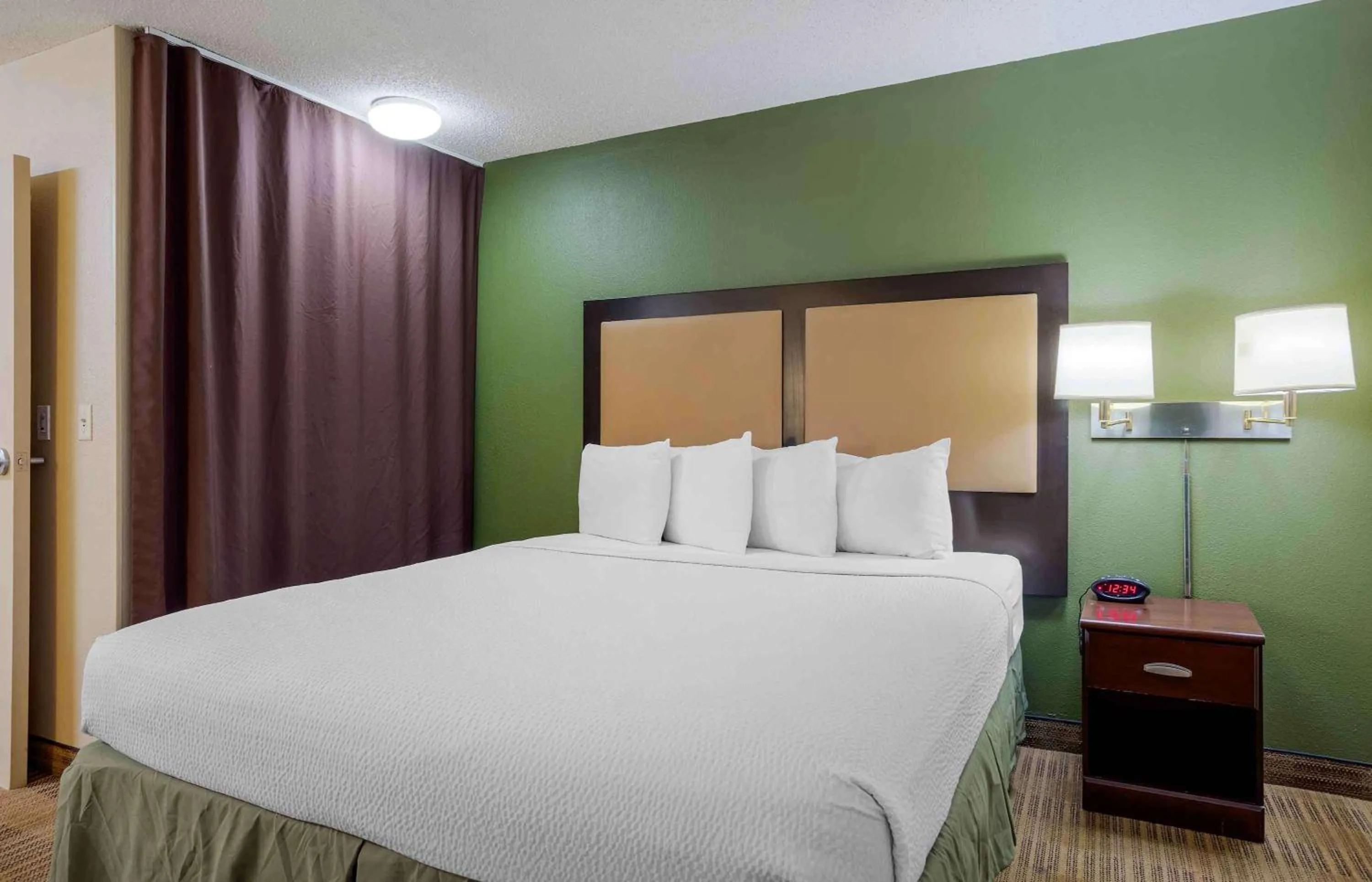 Bedroom, Bed in Extended Stay America Suites - Houston - I-10 West - CityCentre