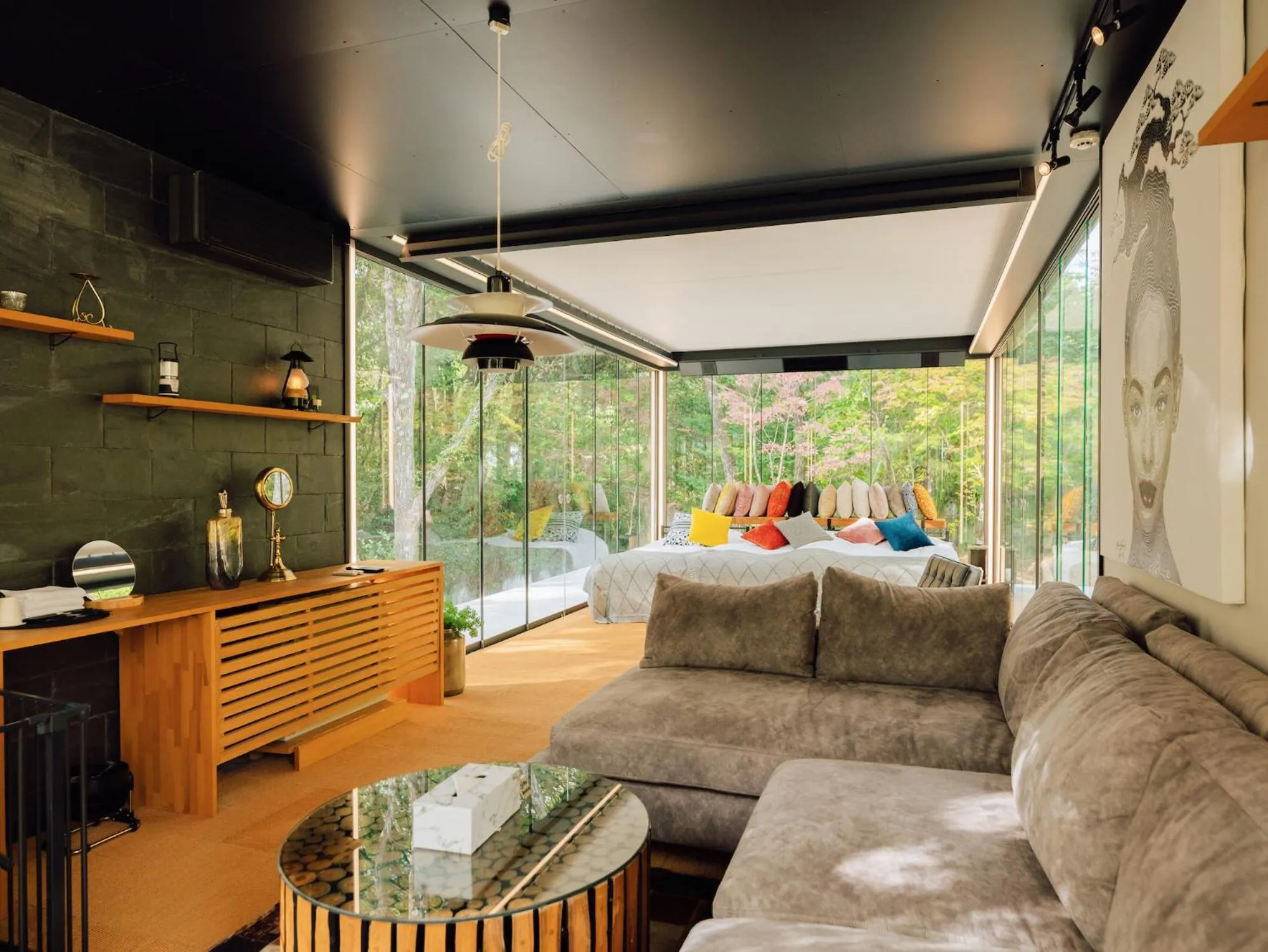 Living room in Yufuin Glamping COMOREBI