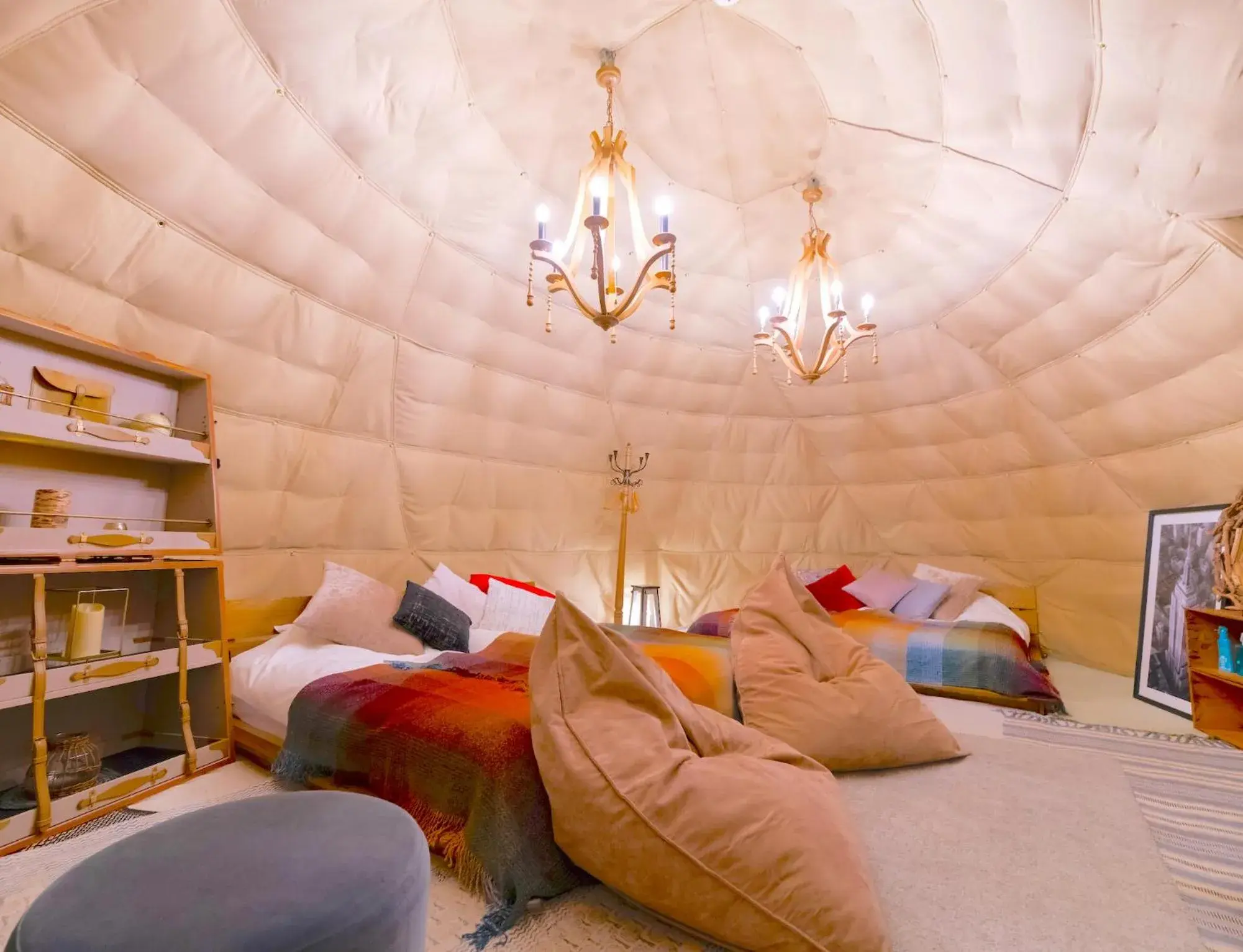 Photo of the whole room, Bed in Yufuin Glamping COMOREBI Photo of the whole room, Bed in Yufuin Glamping COMOREBI