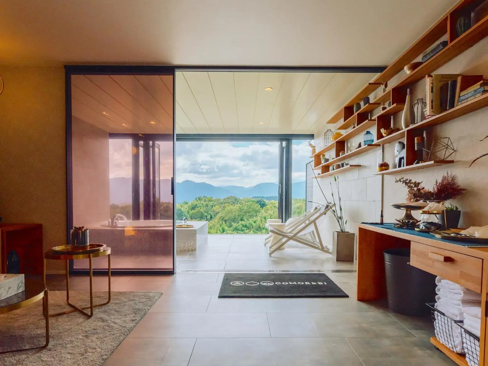 Photo of the whole room in Yufuin Glamping COMOREBI Photo of the whole room in Yufuin Glamping COMOREBI