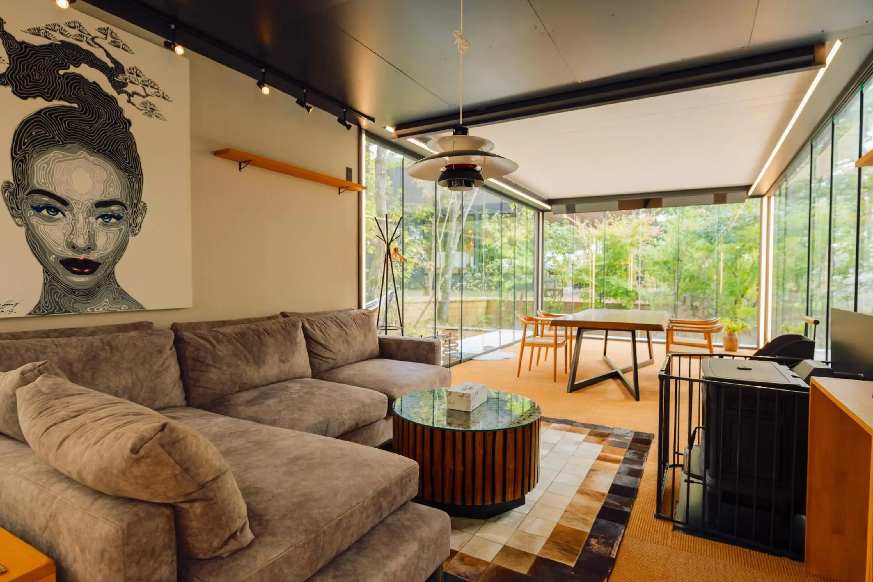 Living room in Yufuin Glamping COMOREBI Living room in Yufuin Glamping COMOREBI