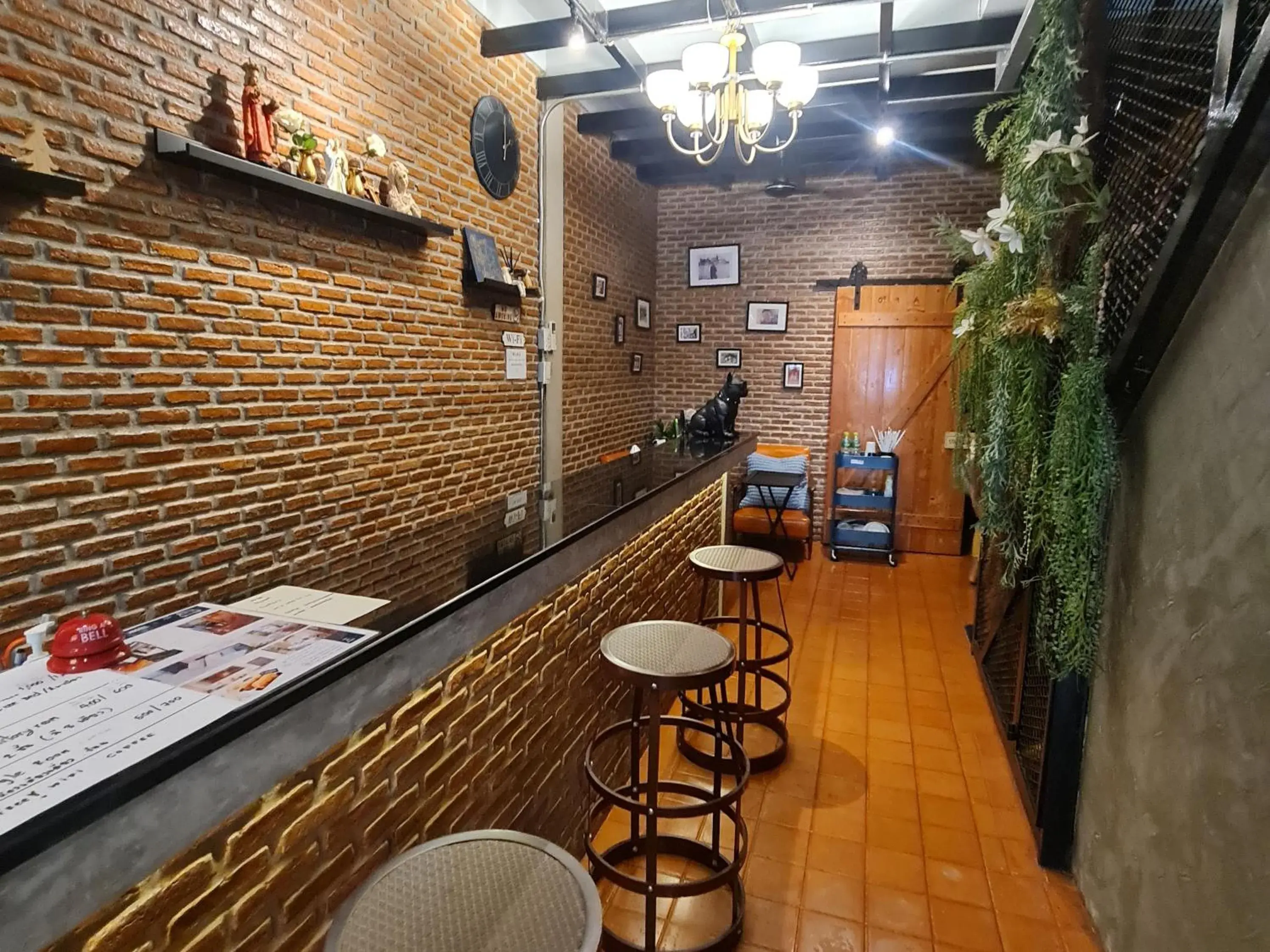 Lobby or reception in MEEMAW'S House Hostel Lobby or reception in MEEMAW'S House Hostel