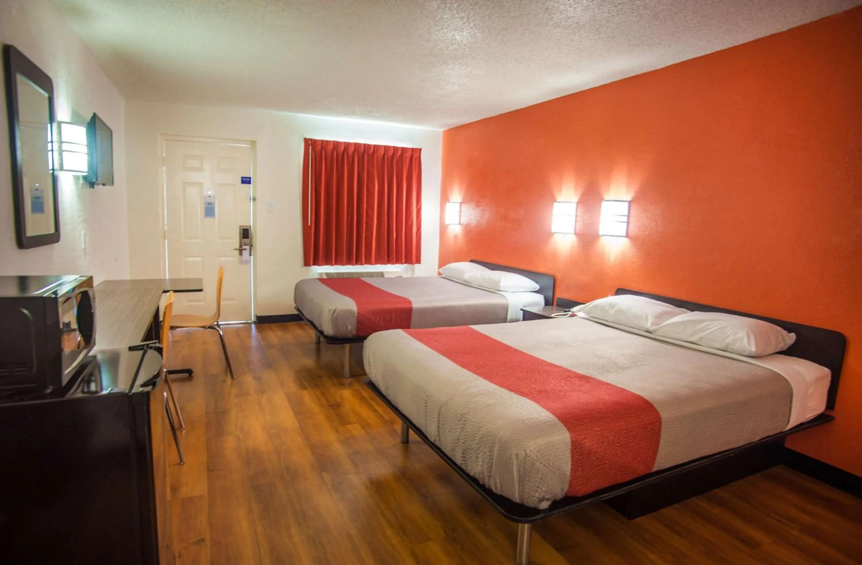 Bedroom, Bed in Motel 6-Corsicana, TX