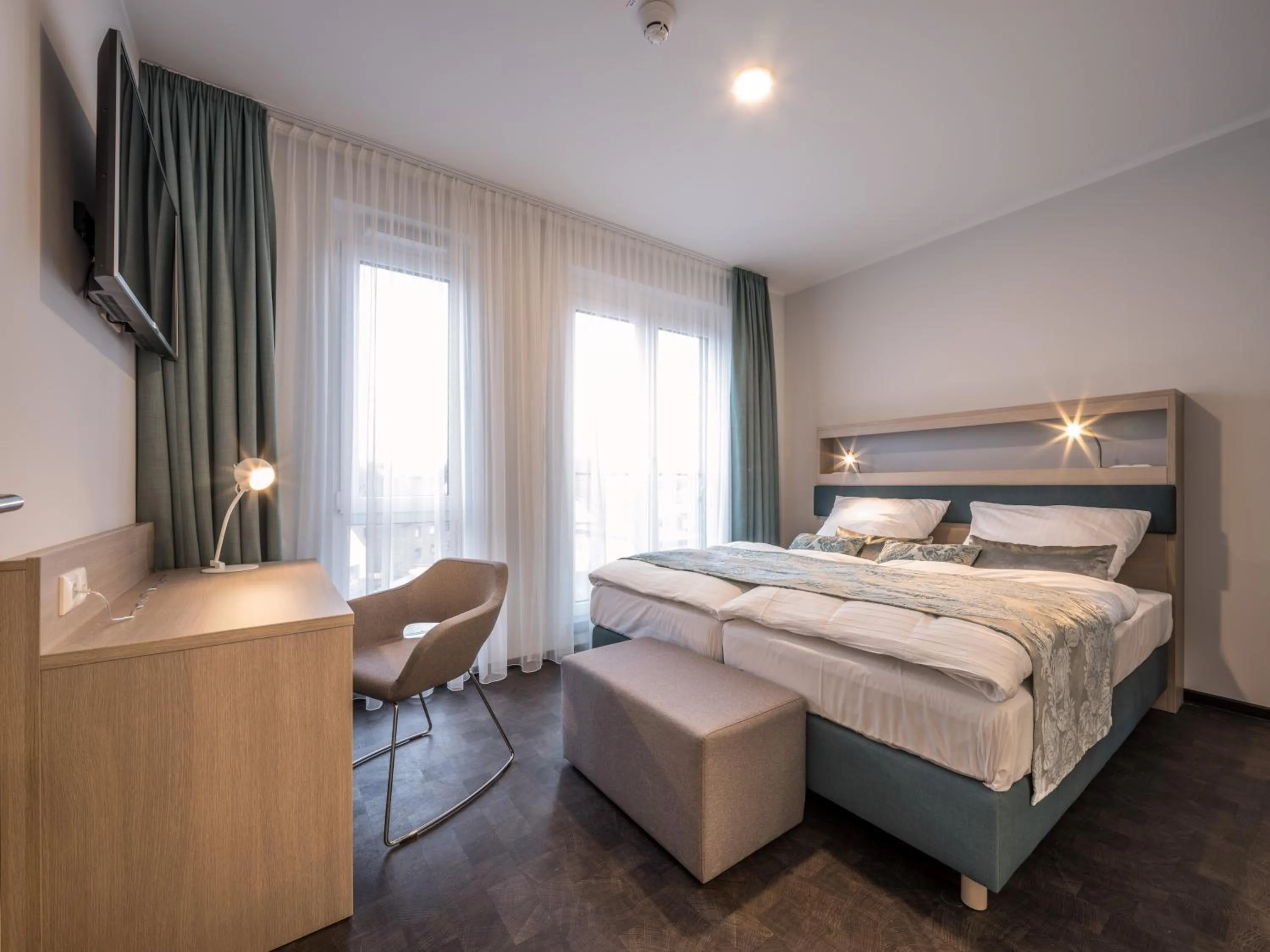 Photo of the whole room, Bed in RS-HOTEL - smart & modern Hotel Apartments