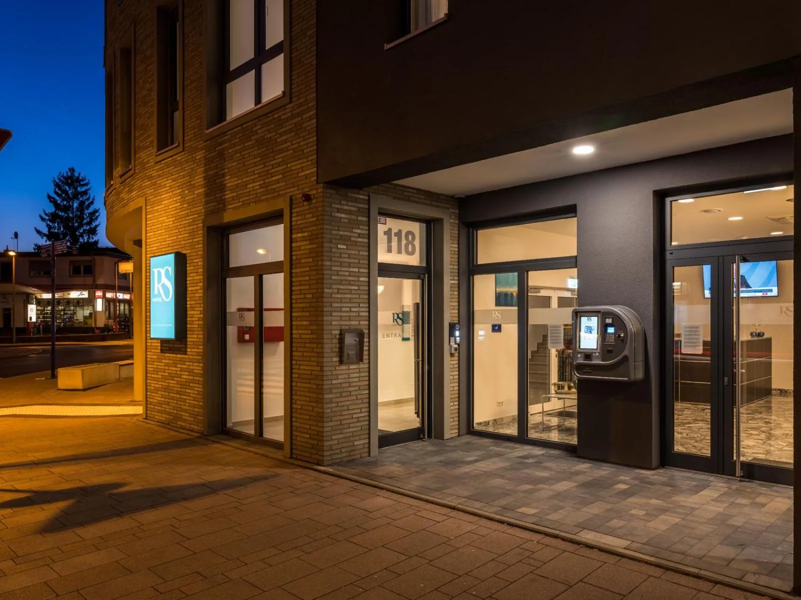 Facade/entrance in RS-HOTEL - smart & modern Hotel Apartments