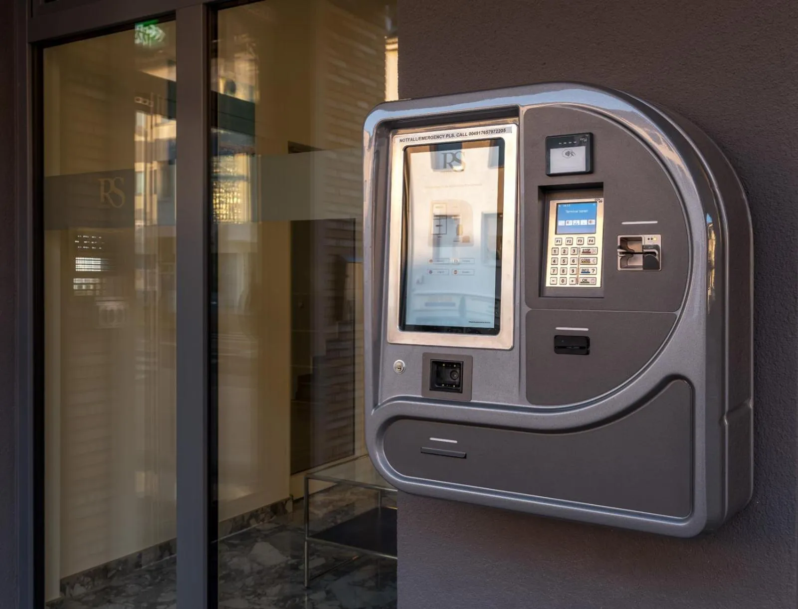 Facade/entrance in RS-HOTEL - smart & modern Hotel Apartments