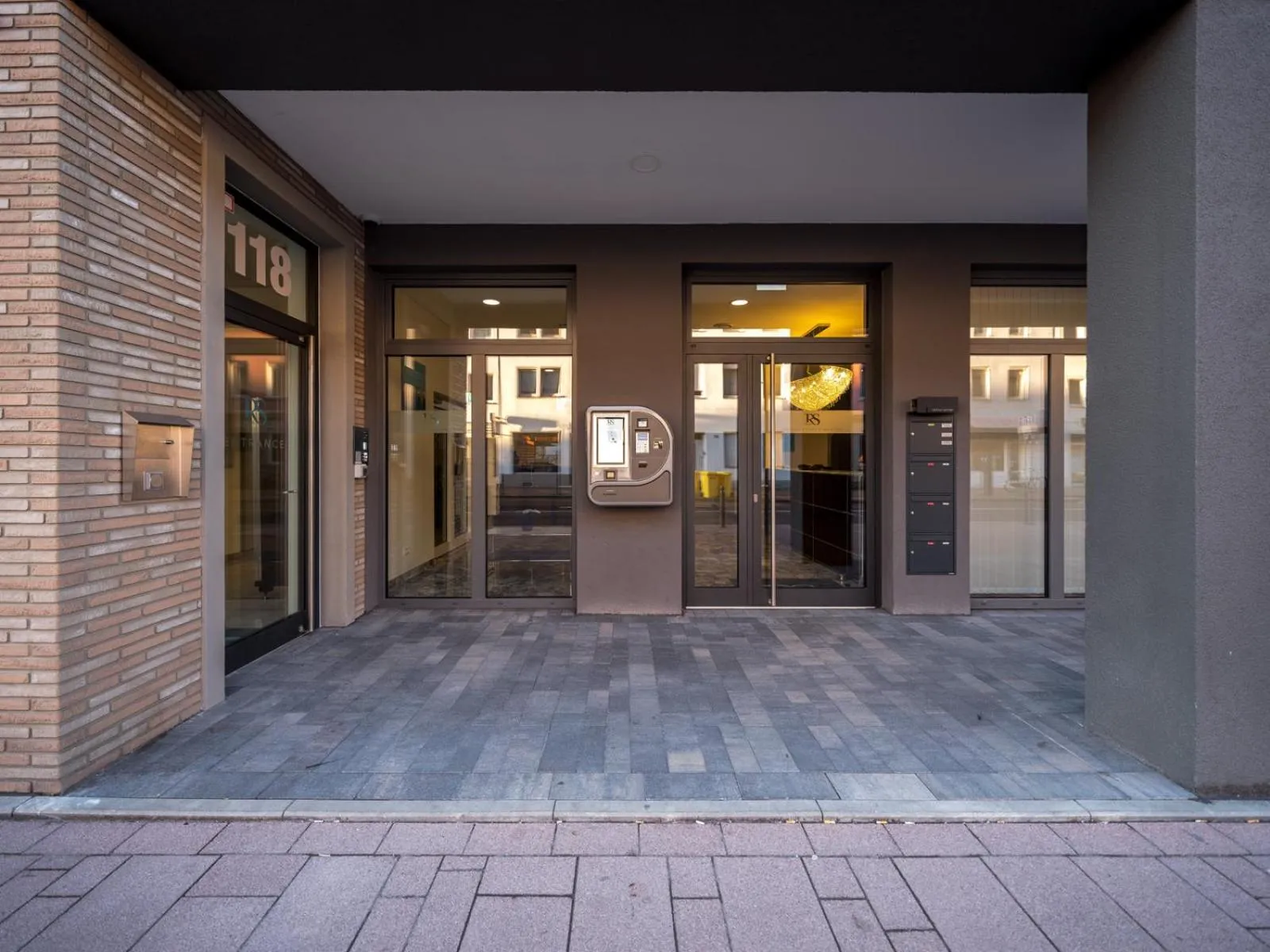 Facade/entrance in RS-HOTEL - smart & modern Hotel Apartments